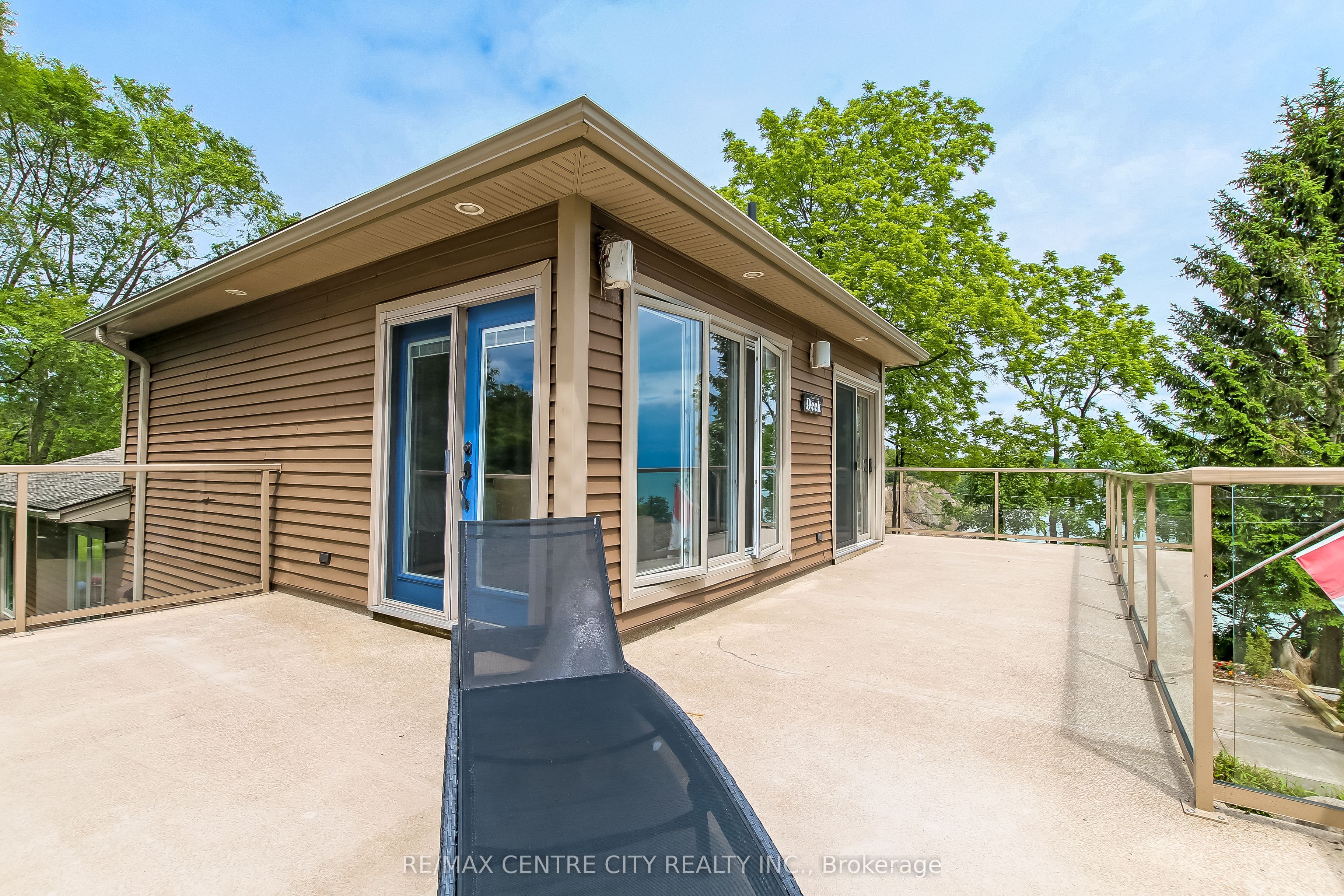 136 Brayside Street Property Photo 30