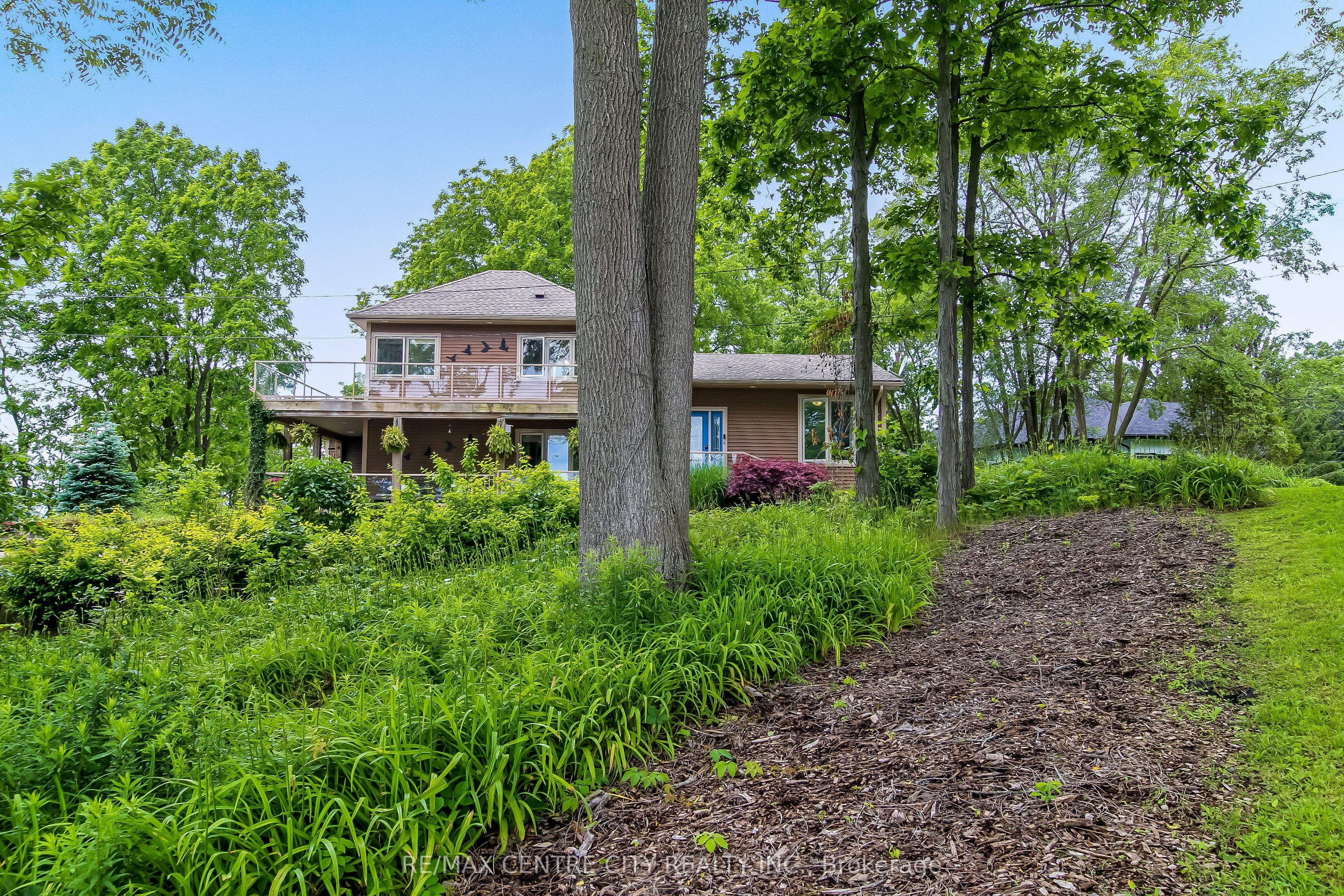 136 Brayside Street Property Photo 36