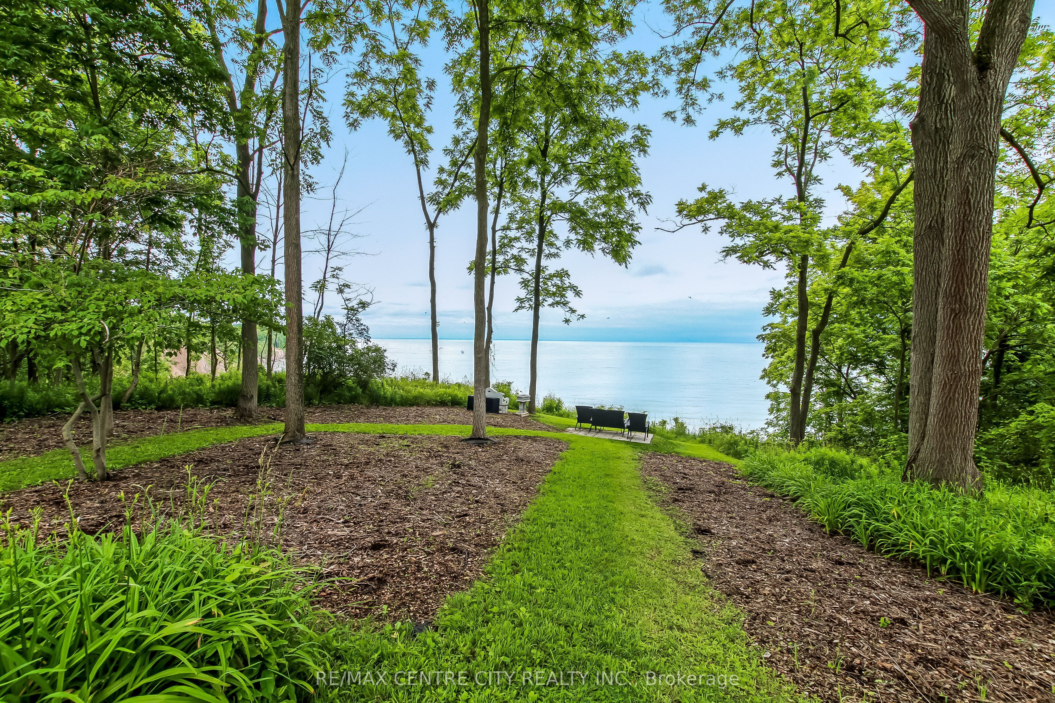 136 Brayside Street Property Photo 37