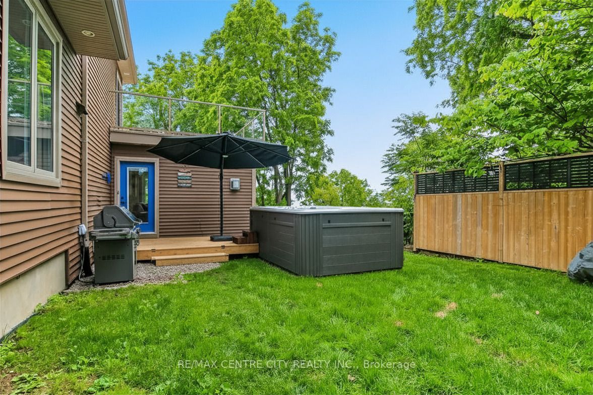 136 Brayside Street Property Photo 39