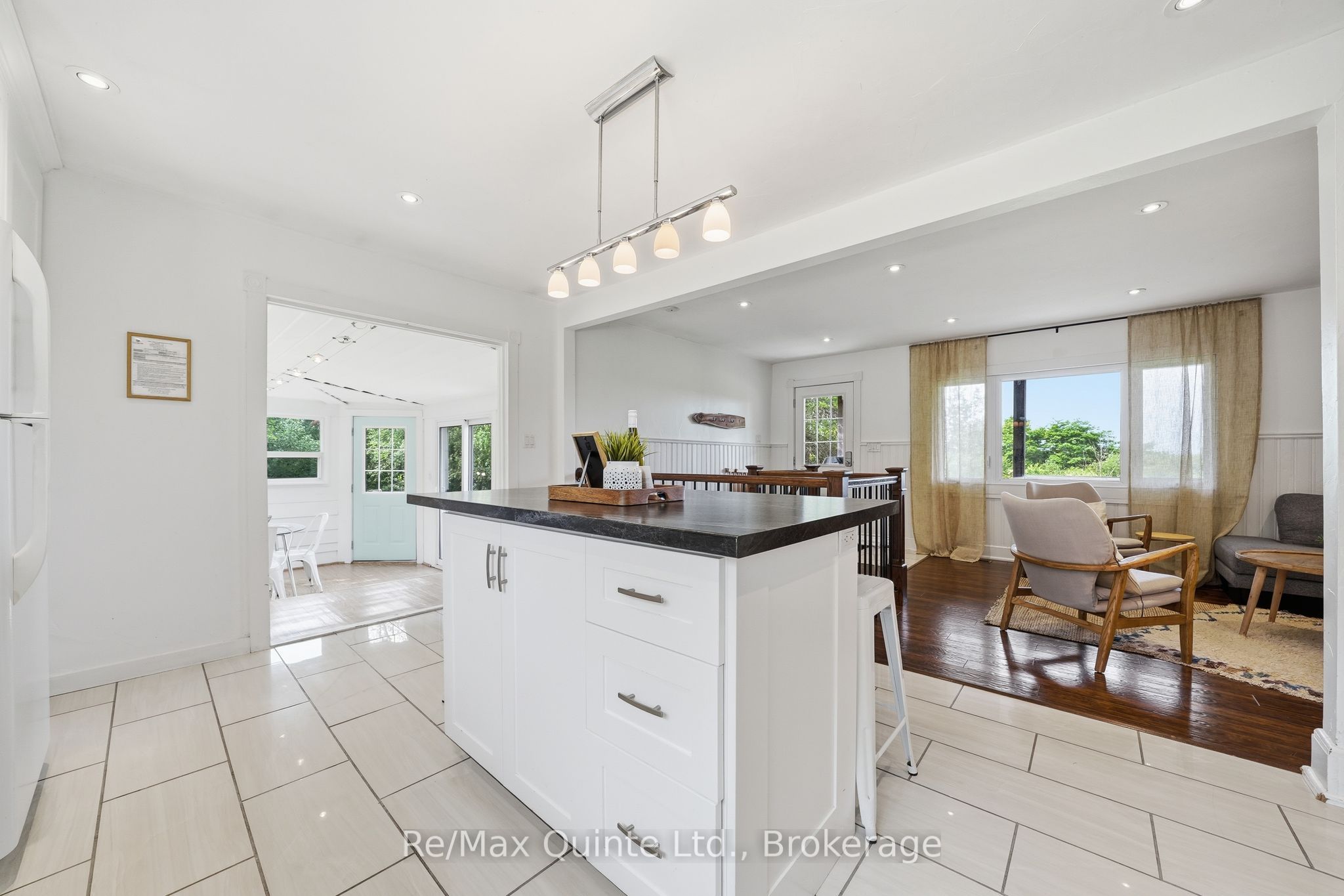 6 Grays Lane Property Photo 18