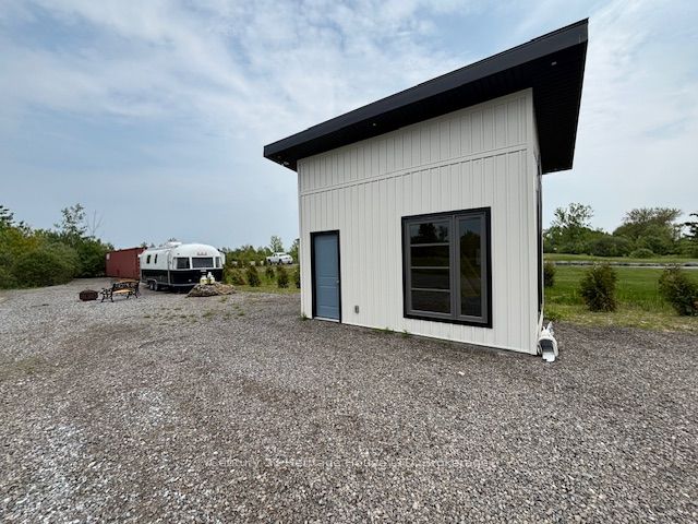 655 Pleasant Beach Road Property Photo 5