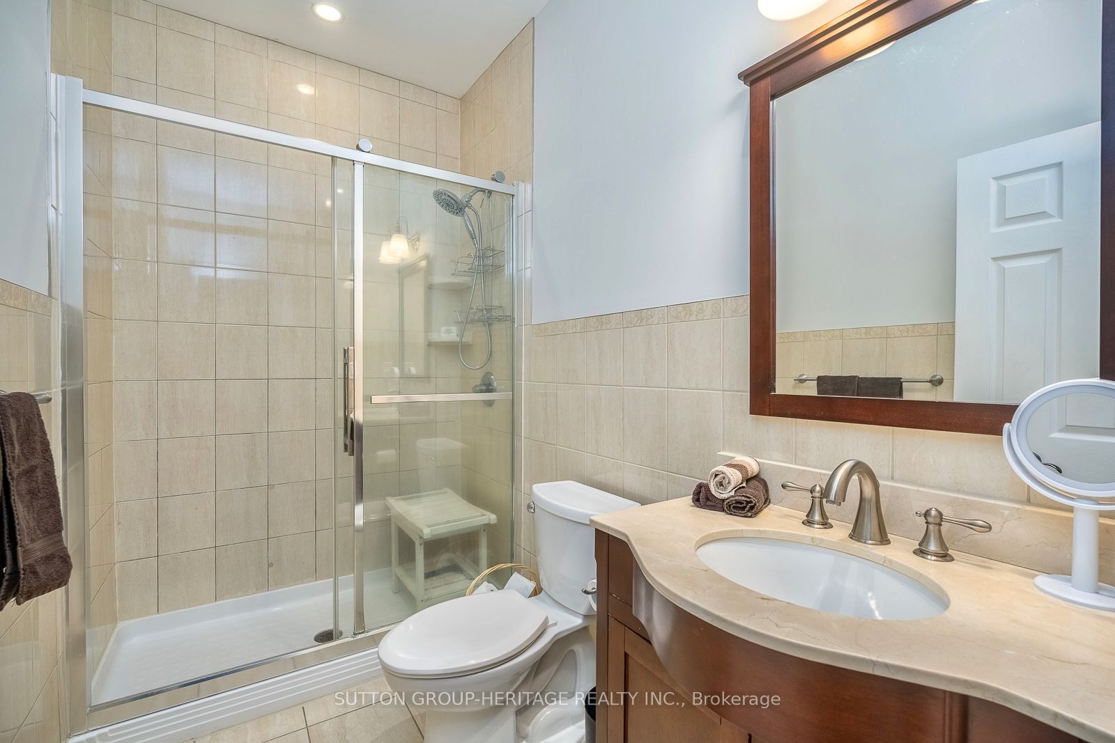 191 Pirates Glen Drive E Property Photo 17