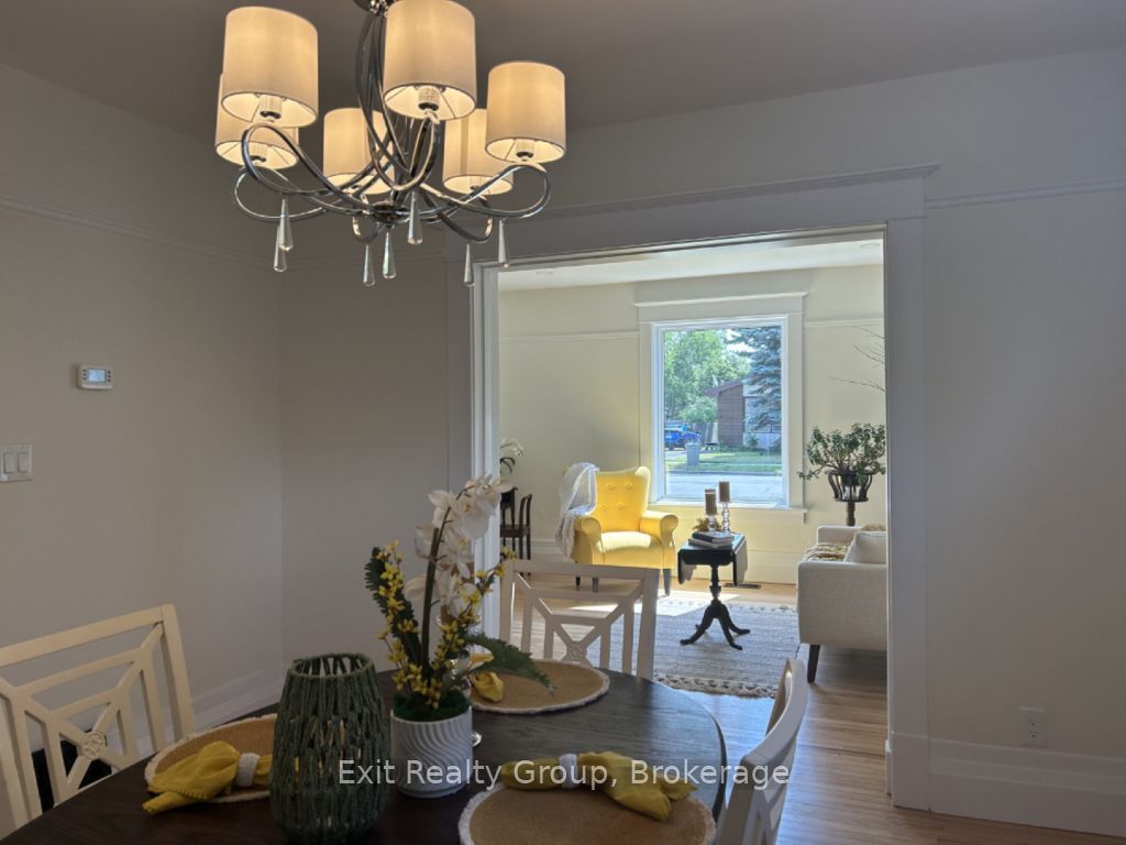 90 Byron Street Property Photo 9