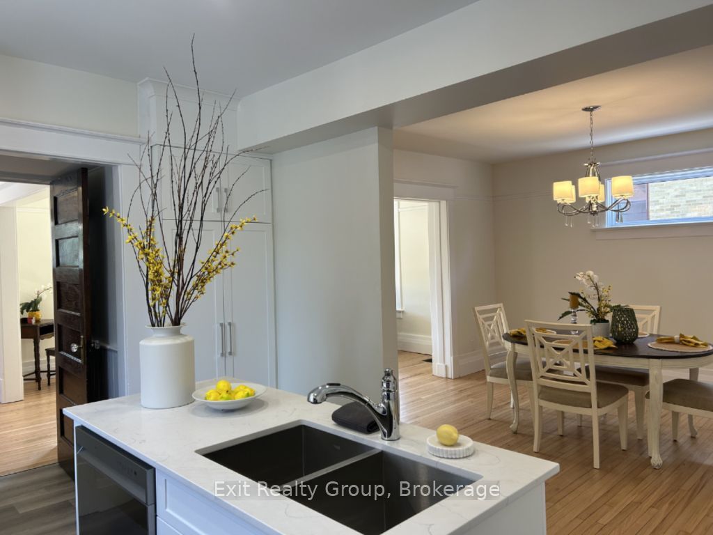 90 Byron Street Property Photo 14