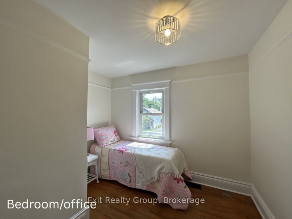 90 Byron Street Property Photo 23