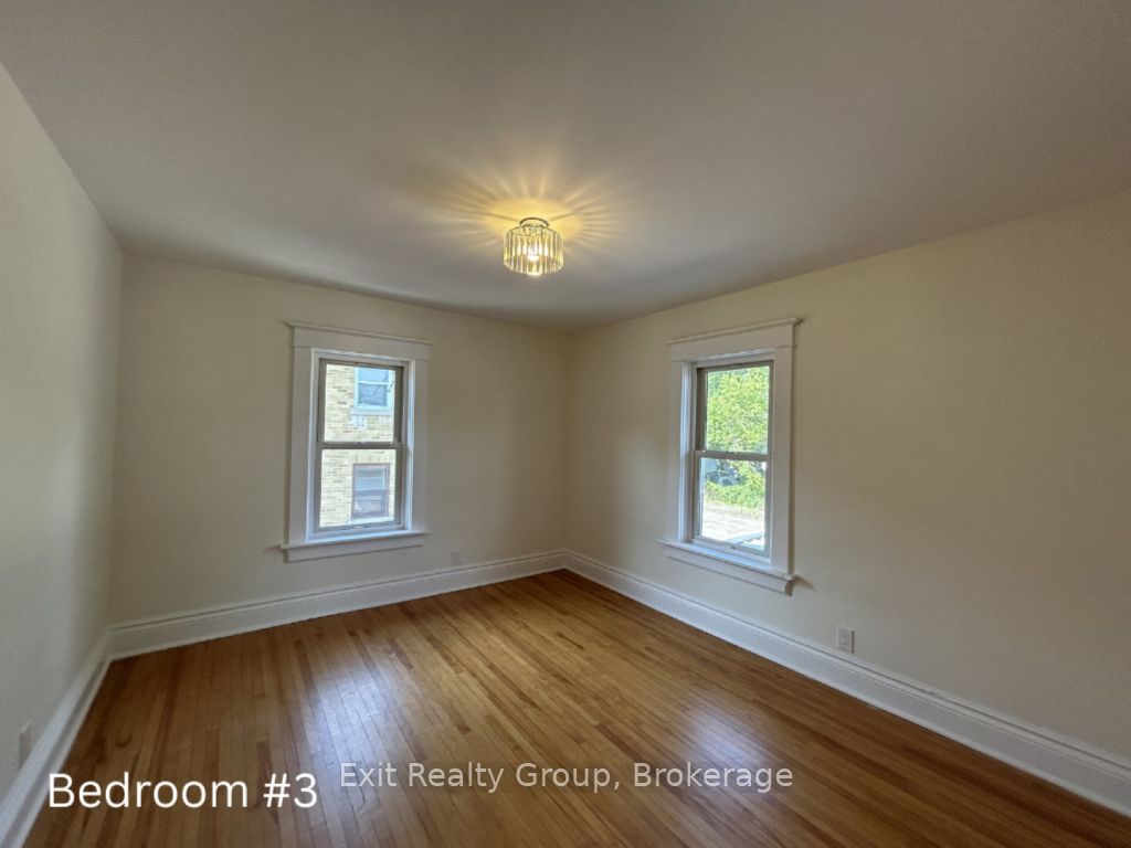 90 Byron Street Property Photo 27