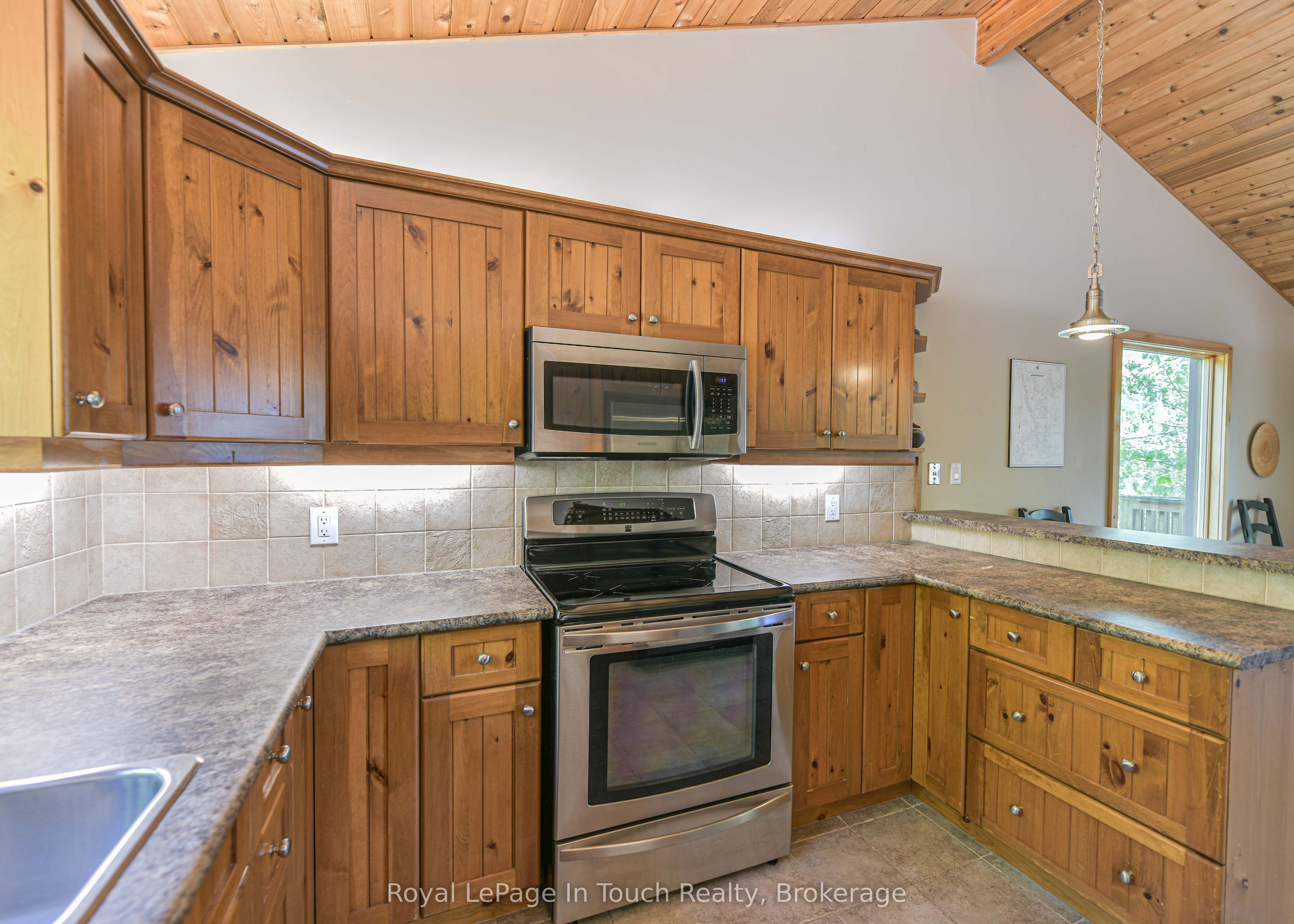 96 Millard Drive Property Photo 11