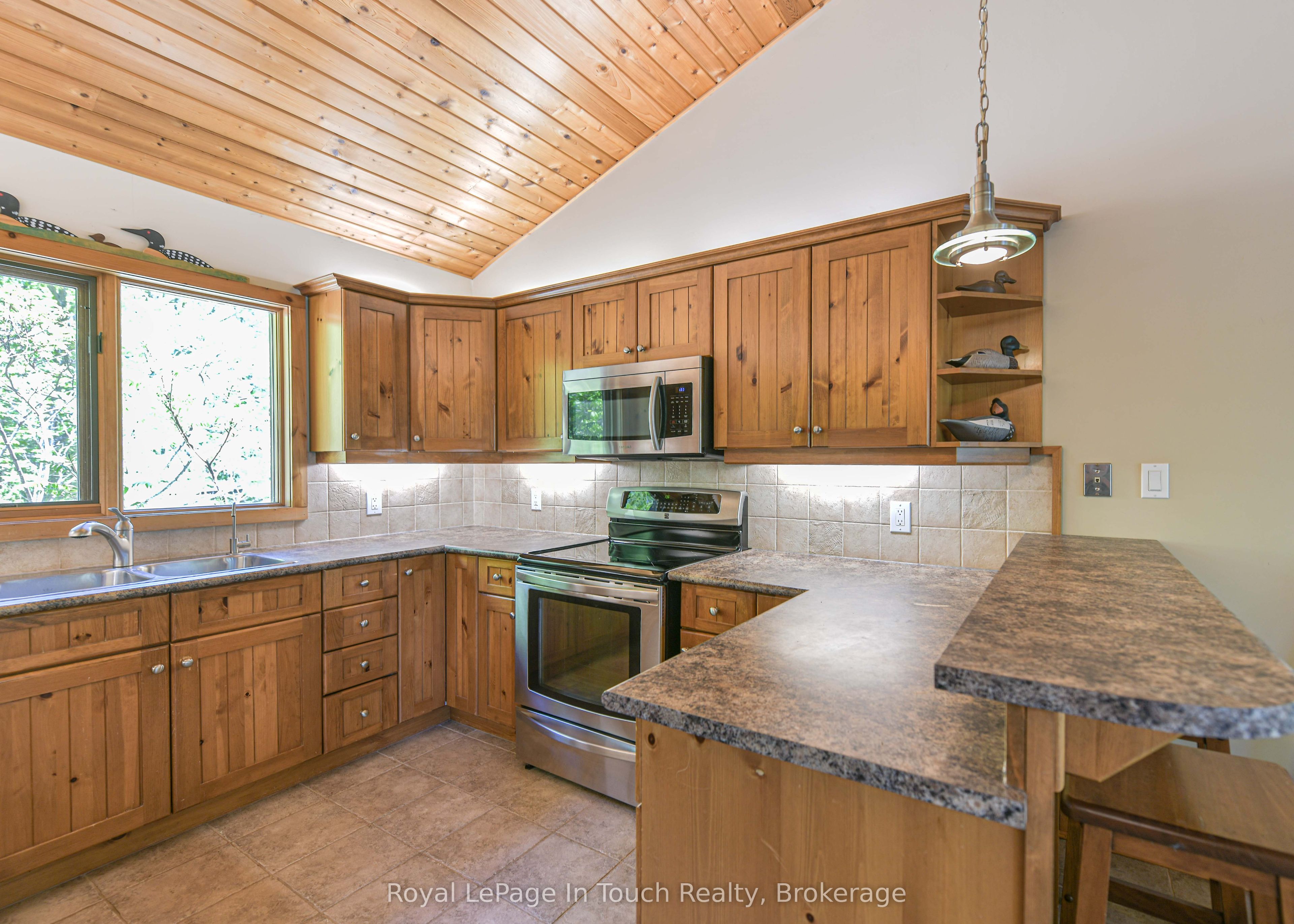 96 Millard Drive Property Photo 13
