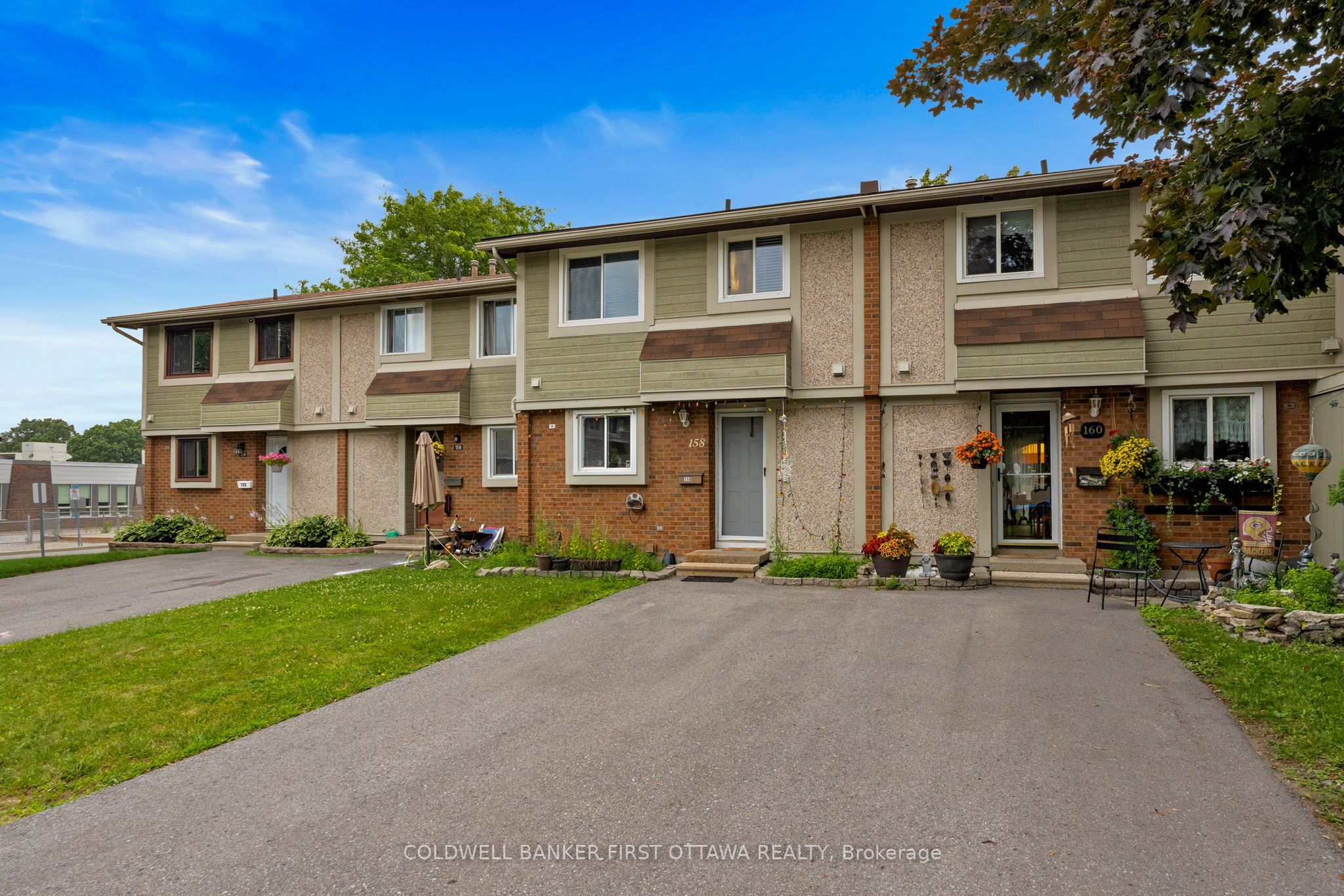 158 Barrow Crescent 19 Property Photo 4