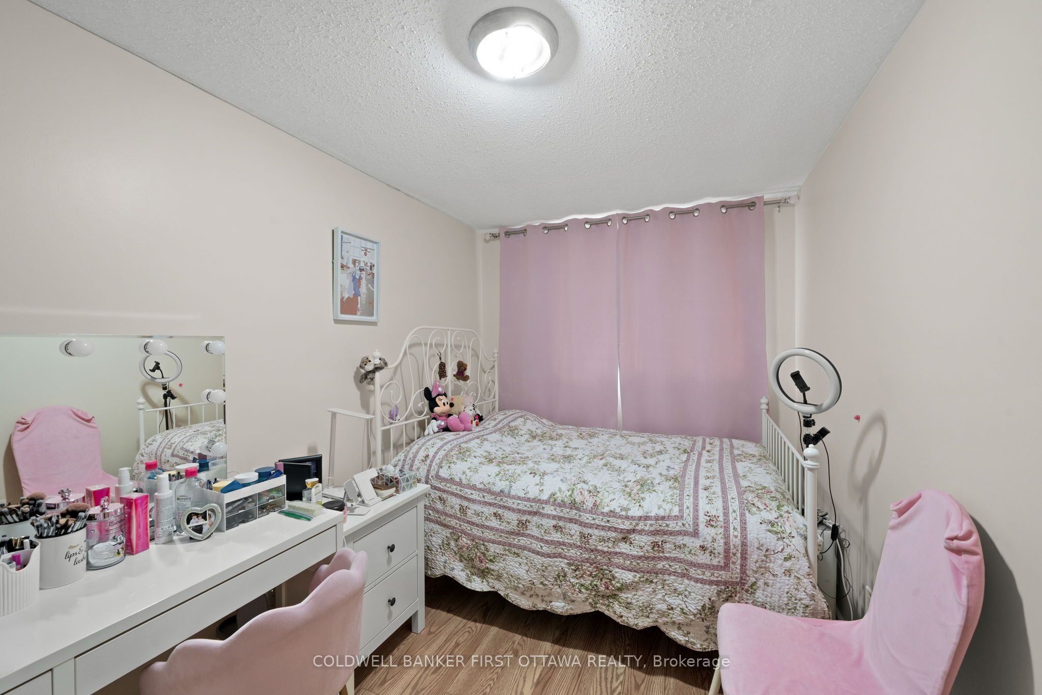 158 Barrow Crescent 19 Property Photo 22