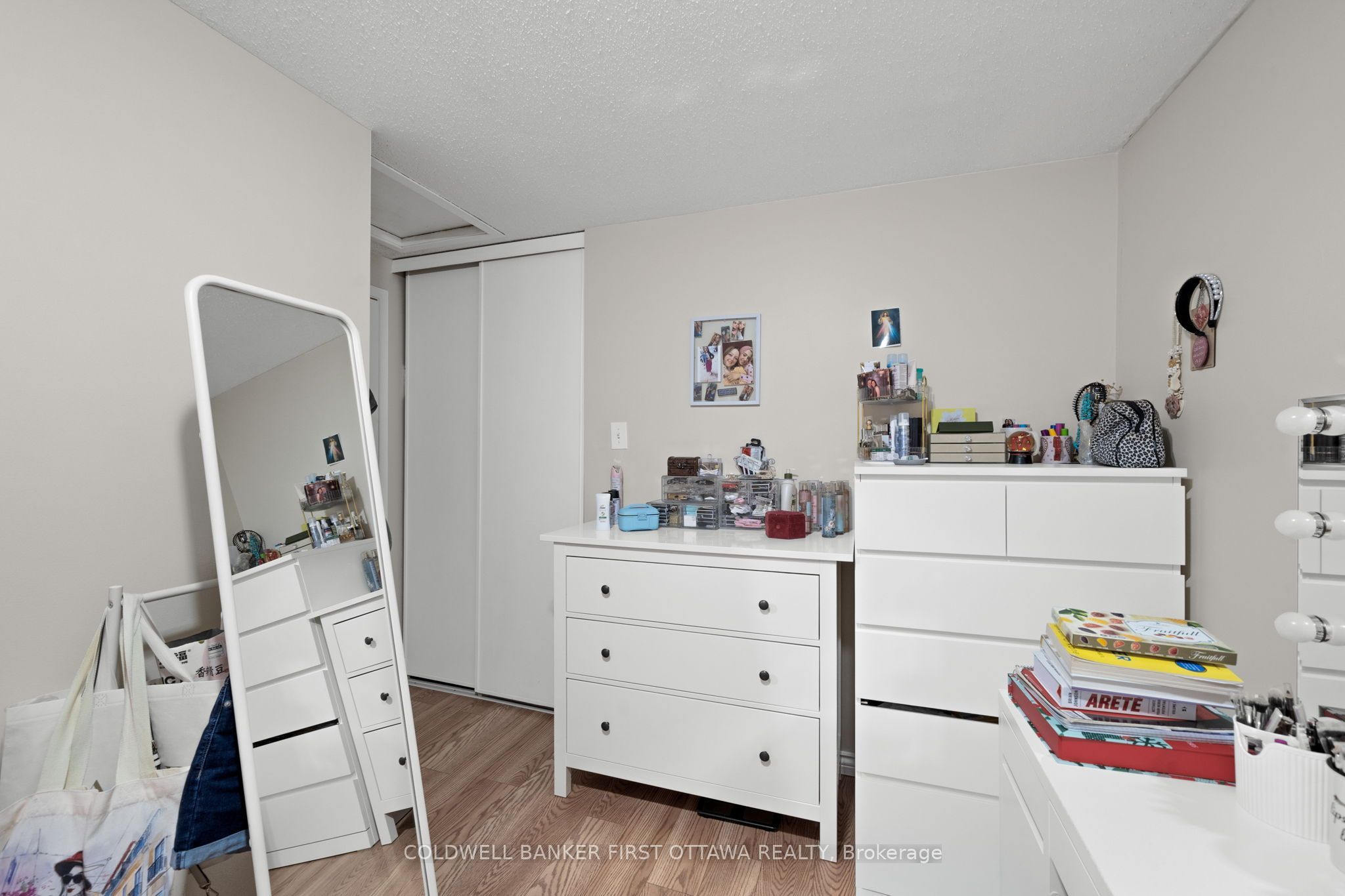 158 Barrow Crescent 19 Property Photo 23
