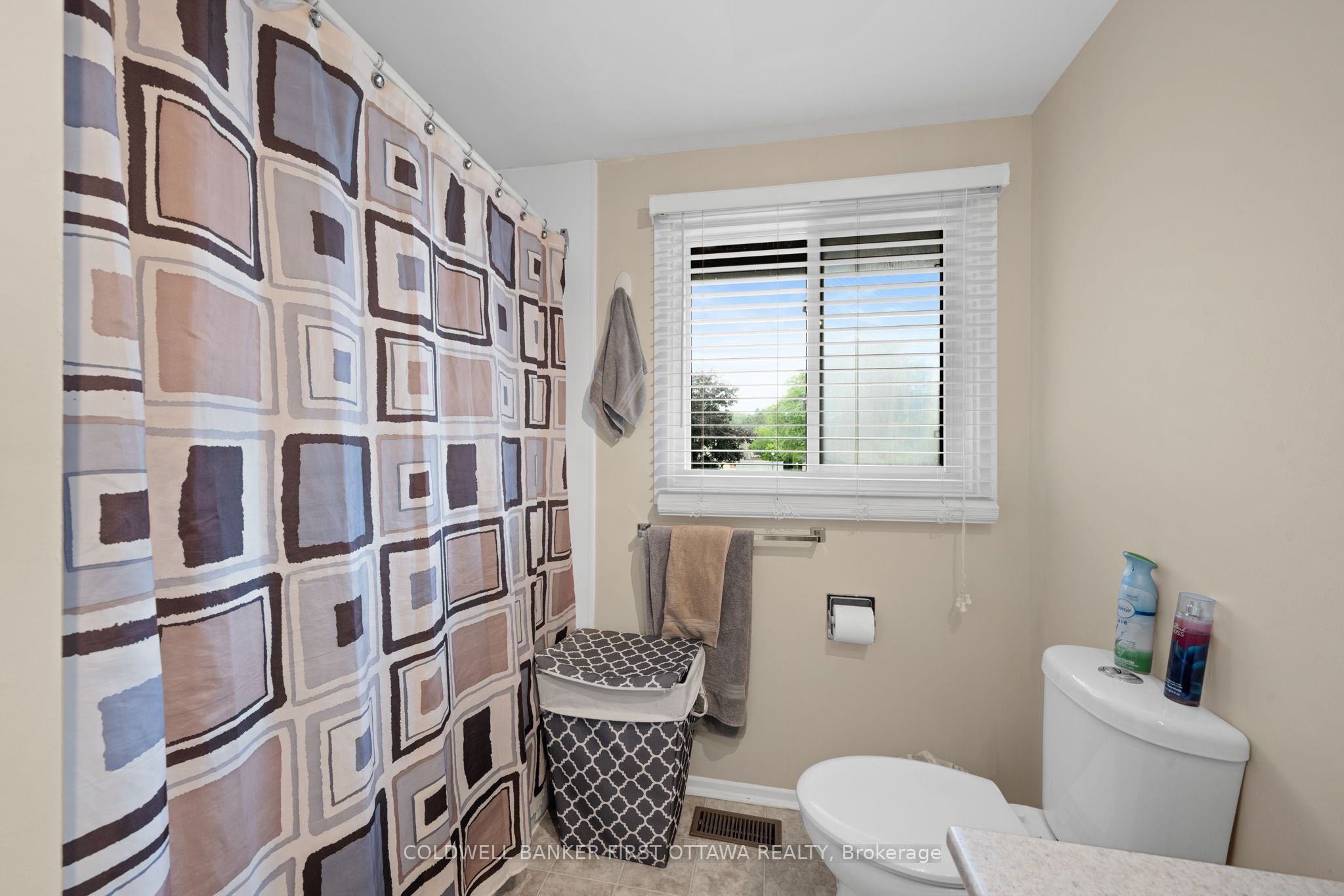 158 Barrow Crescent 19 Property Photo 28