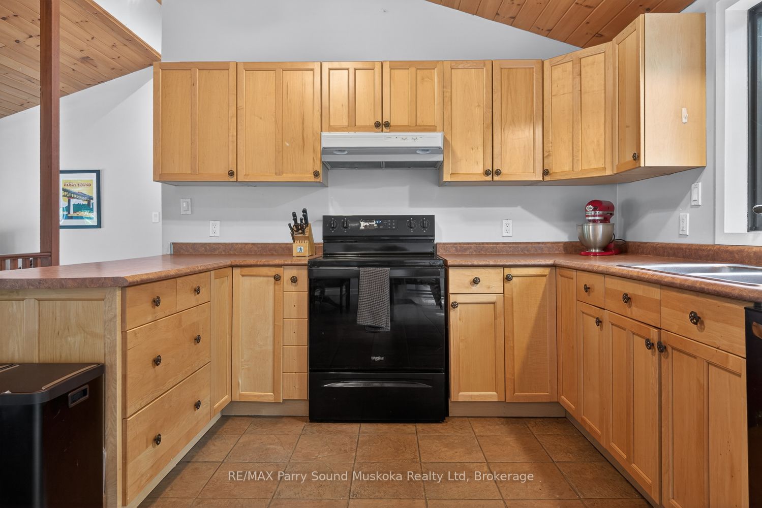 34 Silver Point Drive Property Photo 16