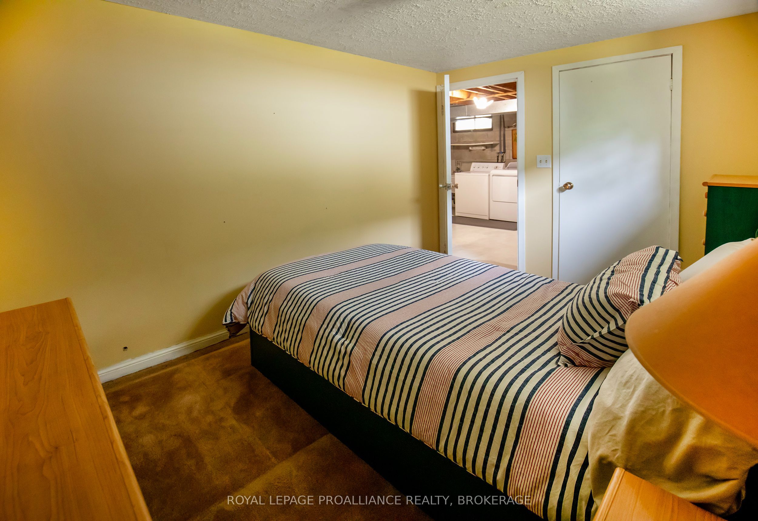 717 Laidlaw Crescent Property Photo 20