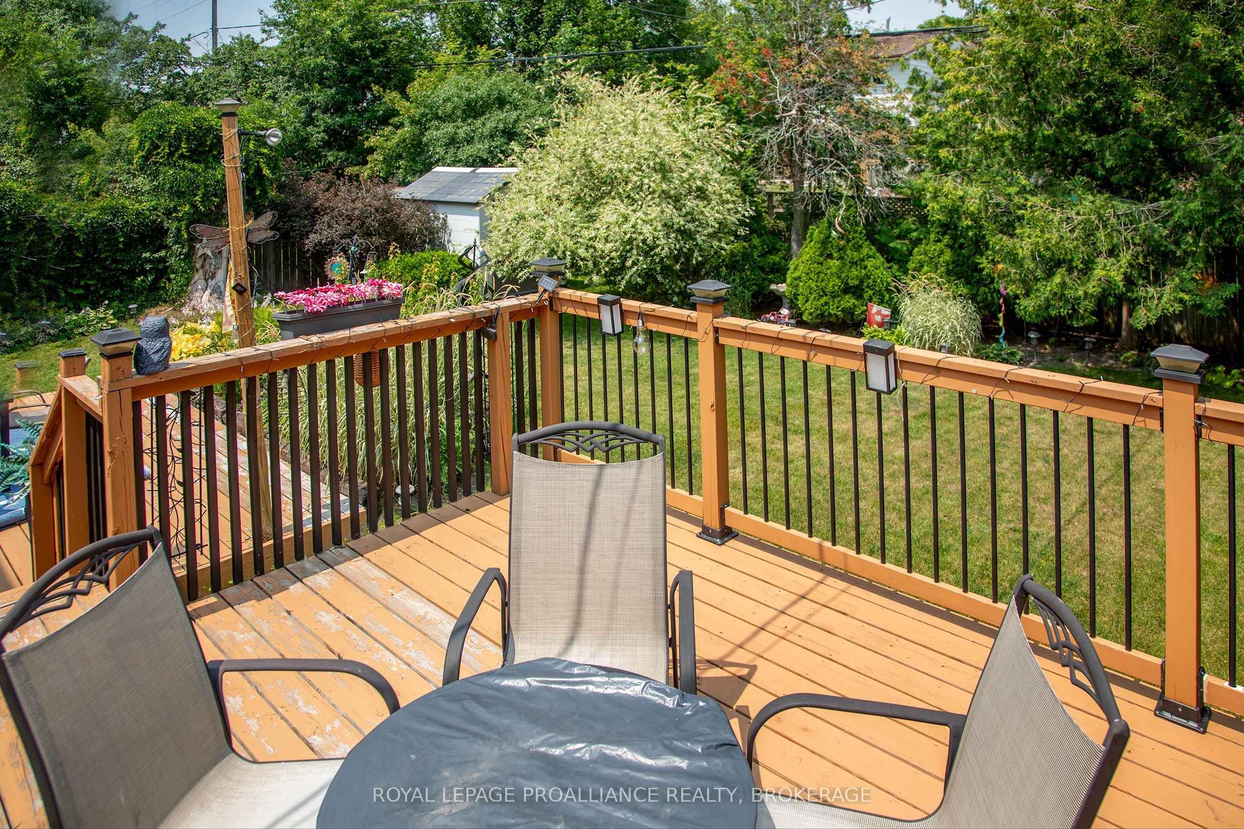 717 Laidlaw Crescent Property Photo 25