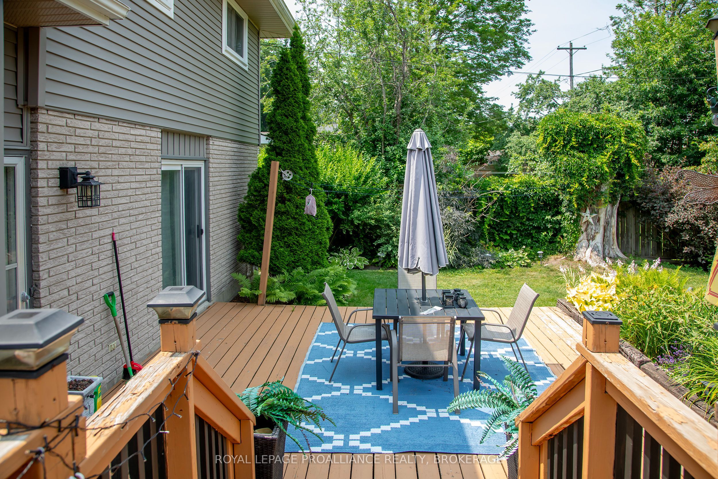 717 Laidlaw Crescent Property Photo 26