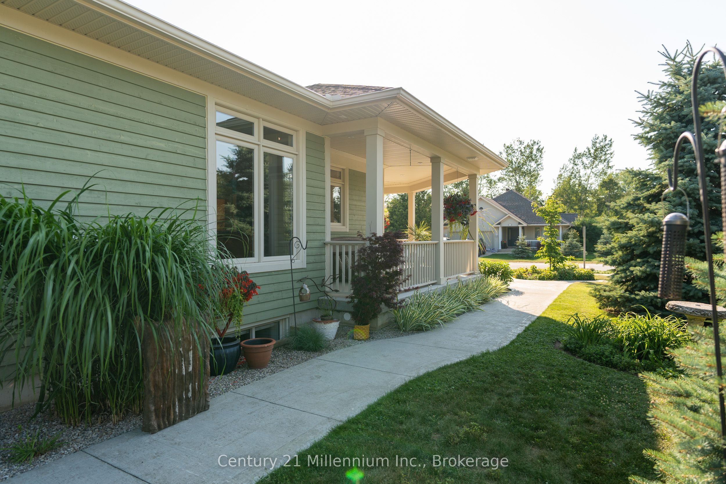 198 Emerald Drive Property Photo 7