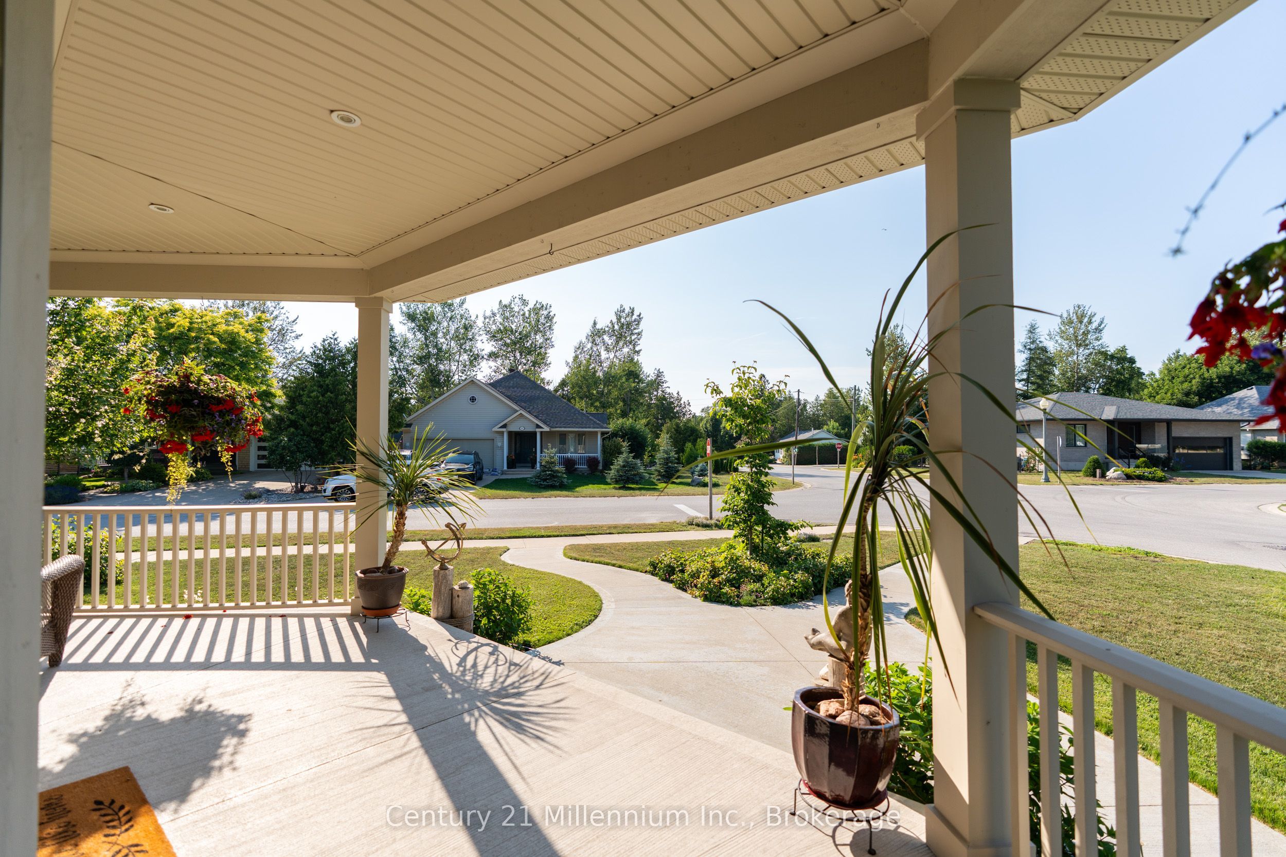 198 Emerald Drive Property Photo 8