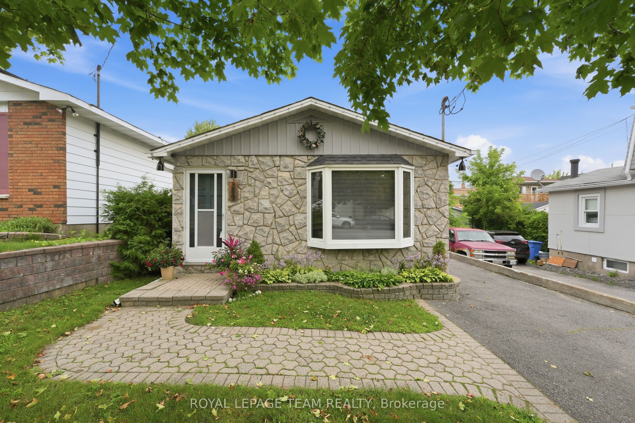 289 Montfort Street Property Photo 1
