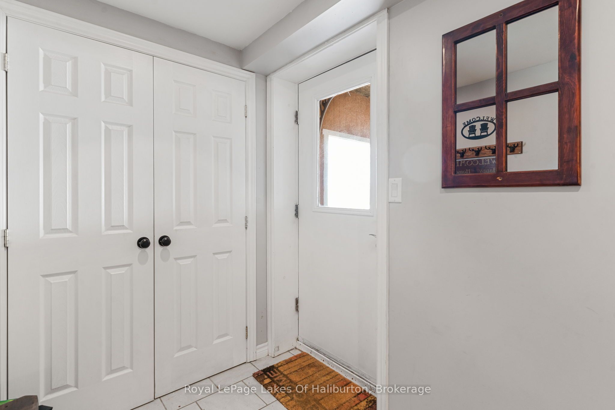 1096 Chelsea Lane Property Photo 26