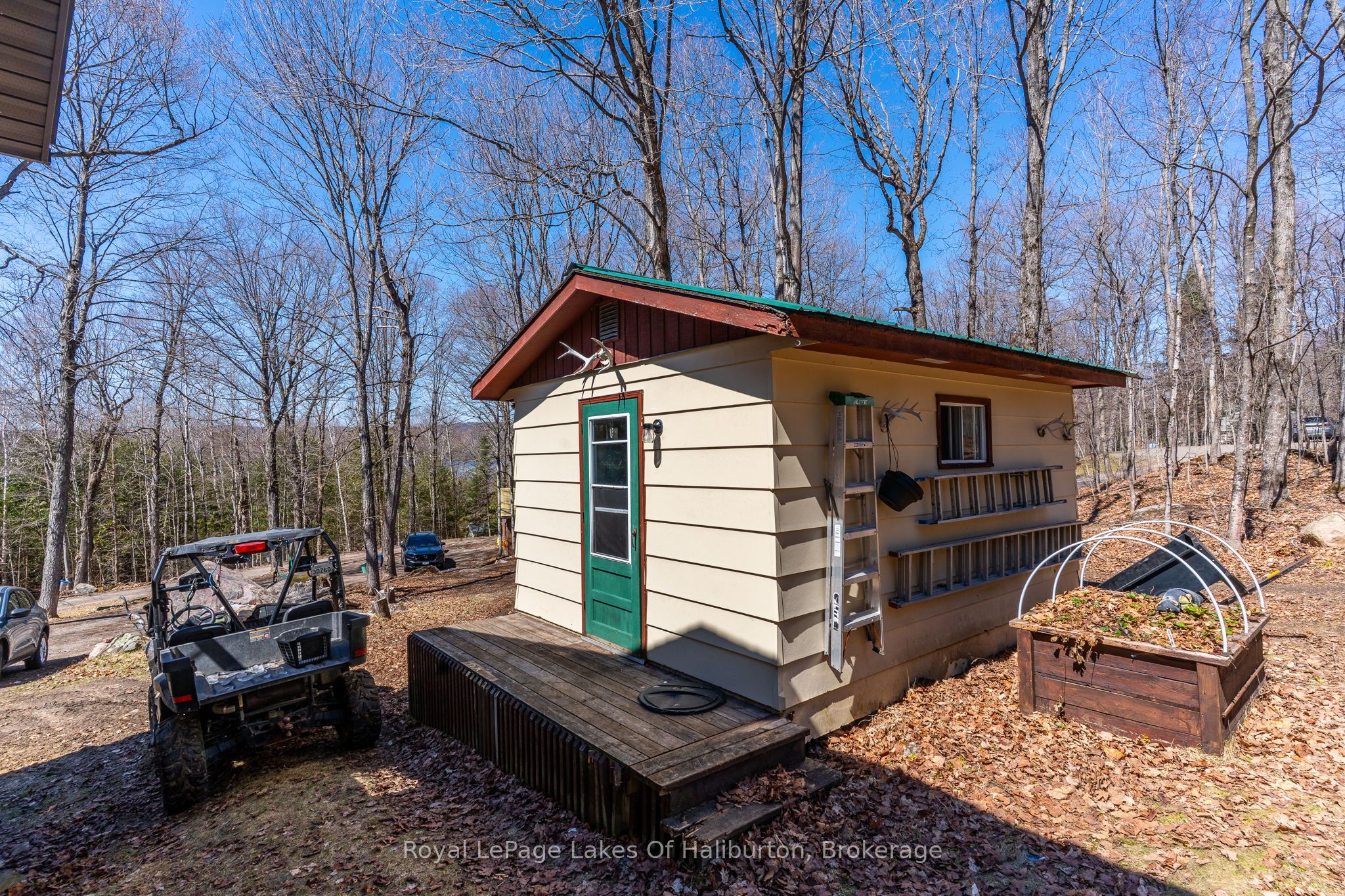 1096 Chelsea Lane Property Photo 37