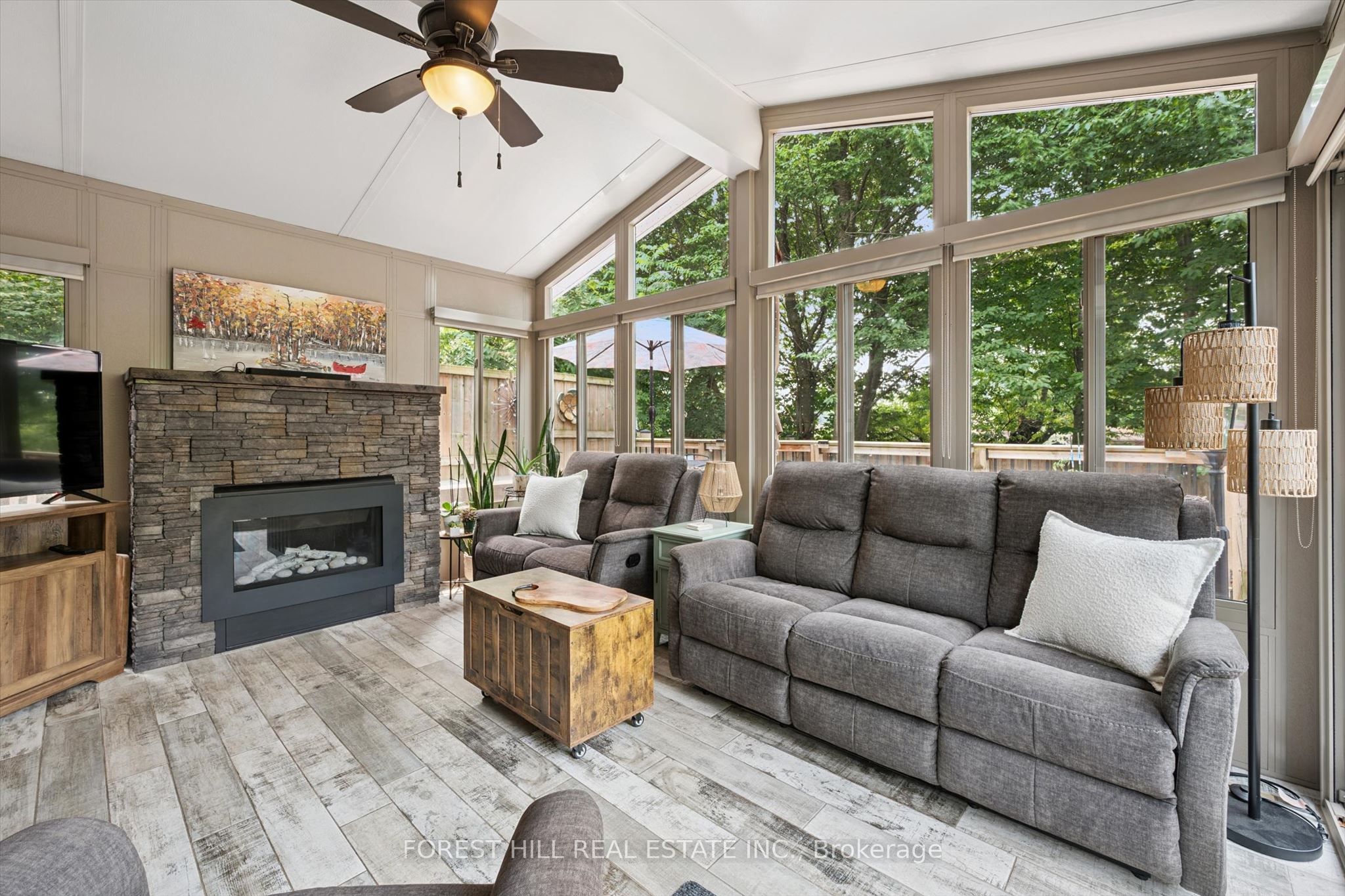 22 Sleeman Avenue Property Photo 16