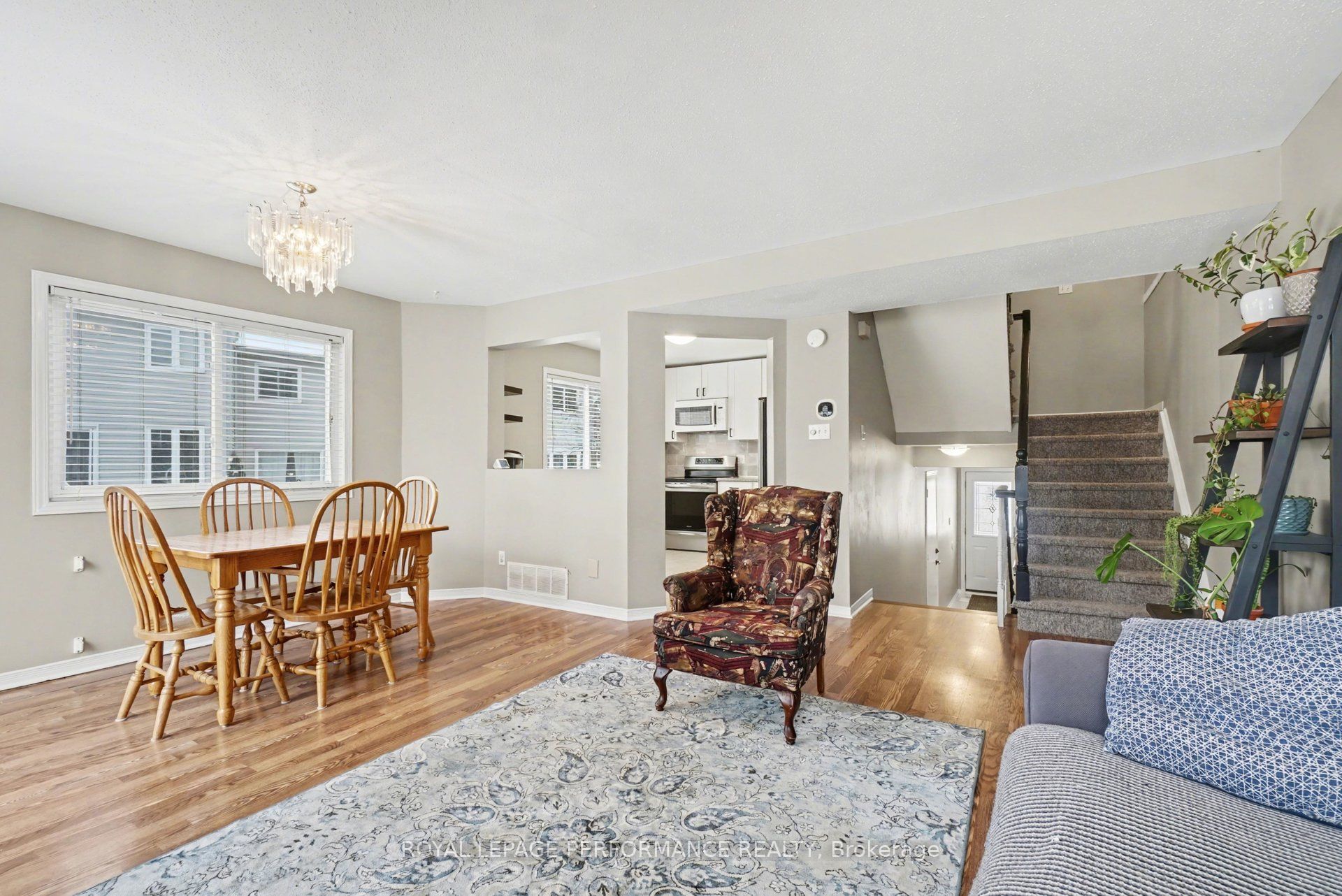 1403 Beaucourt Place Property Photo 3