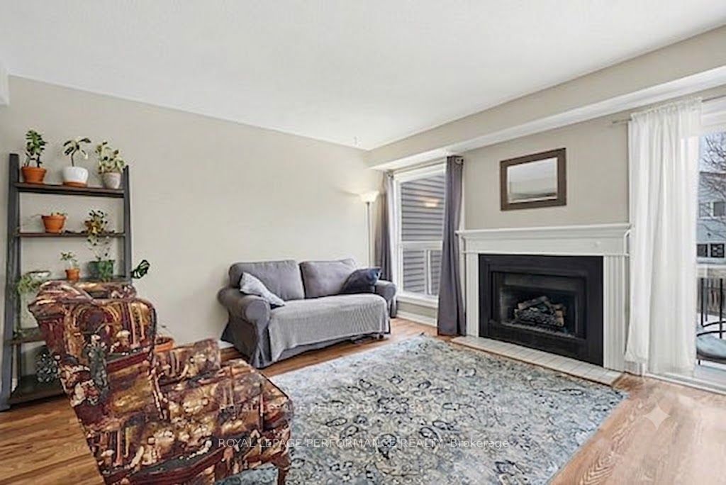 1403 Beaucourt Place Property Photo 4