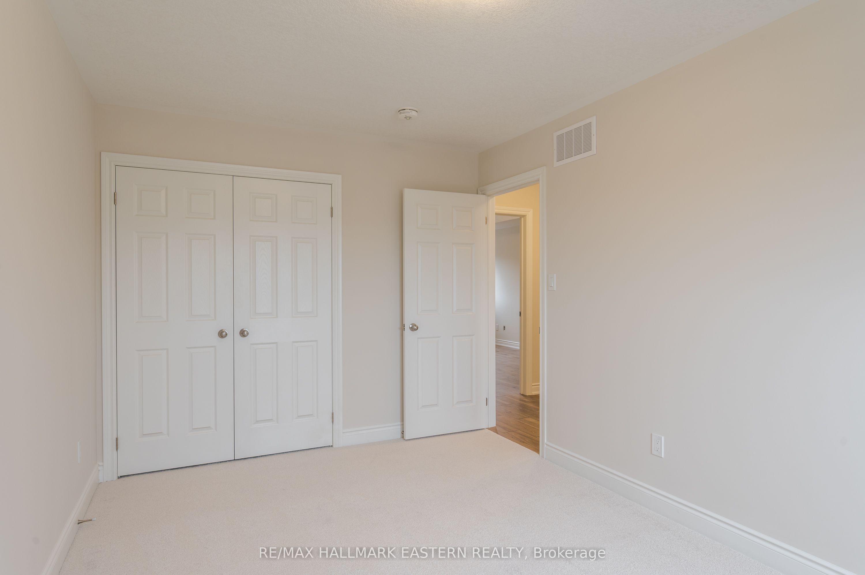 17 Coldbrook Drive Property Photo 18