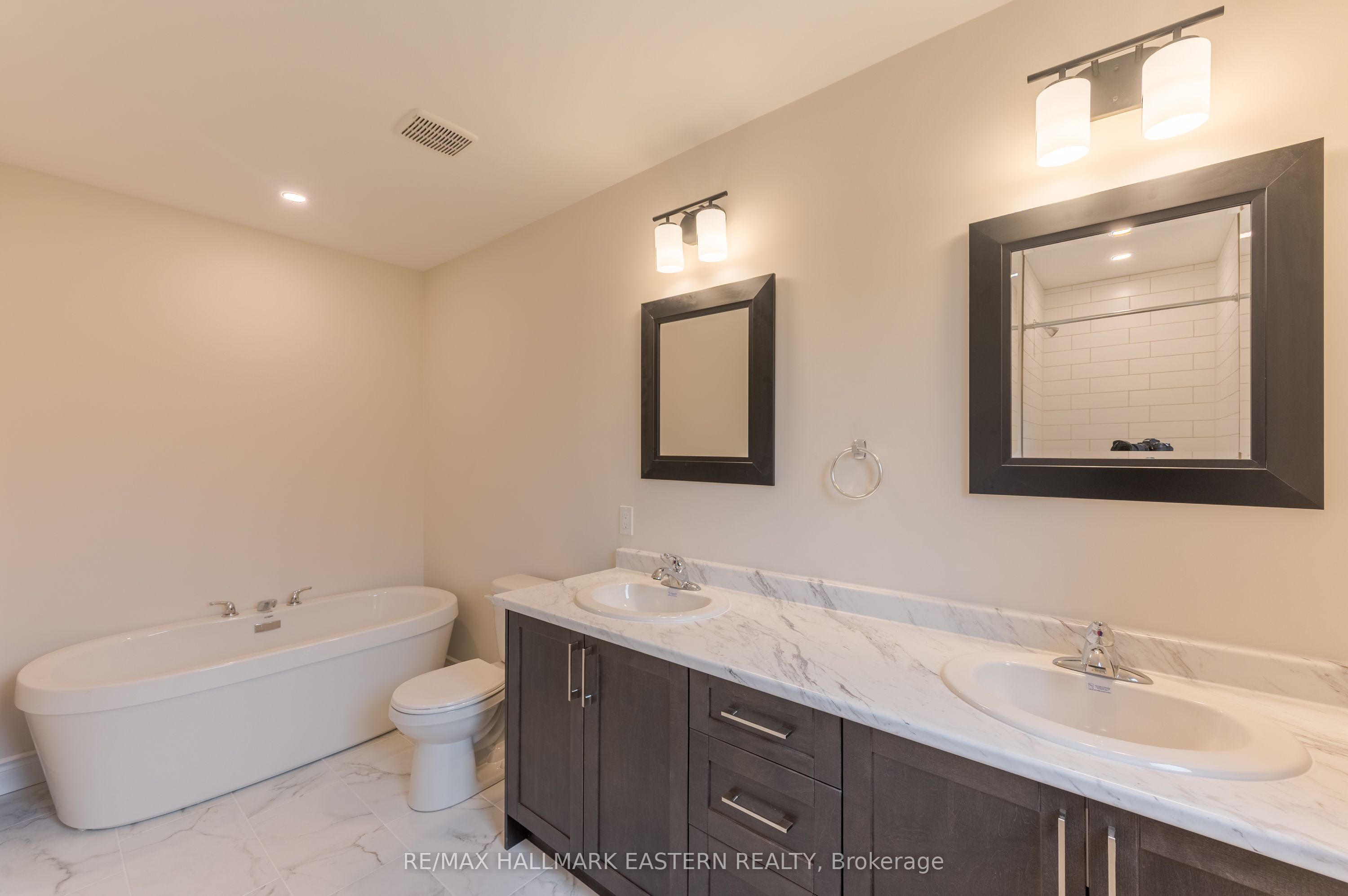 17 Coldbrook Drive Property Photo 24