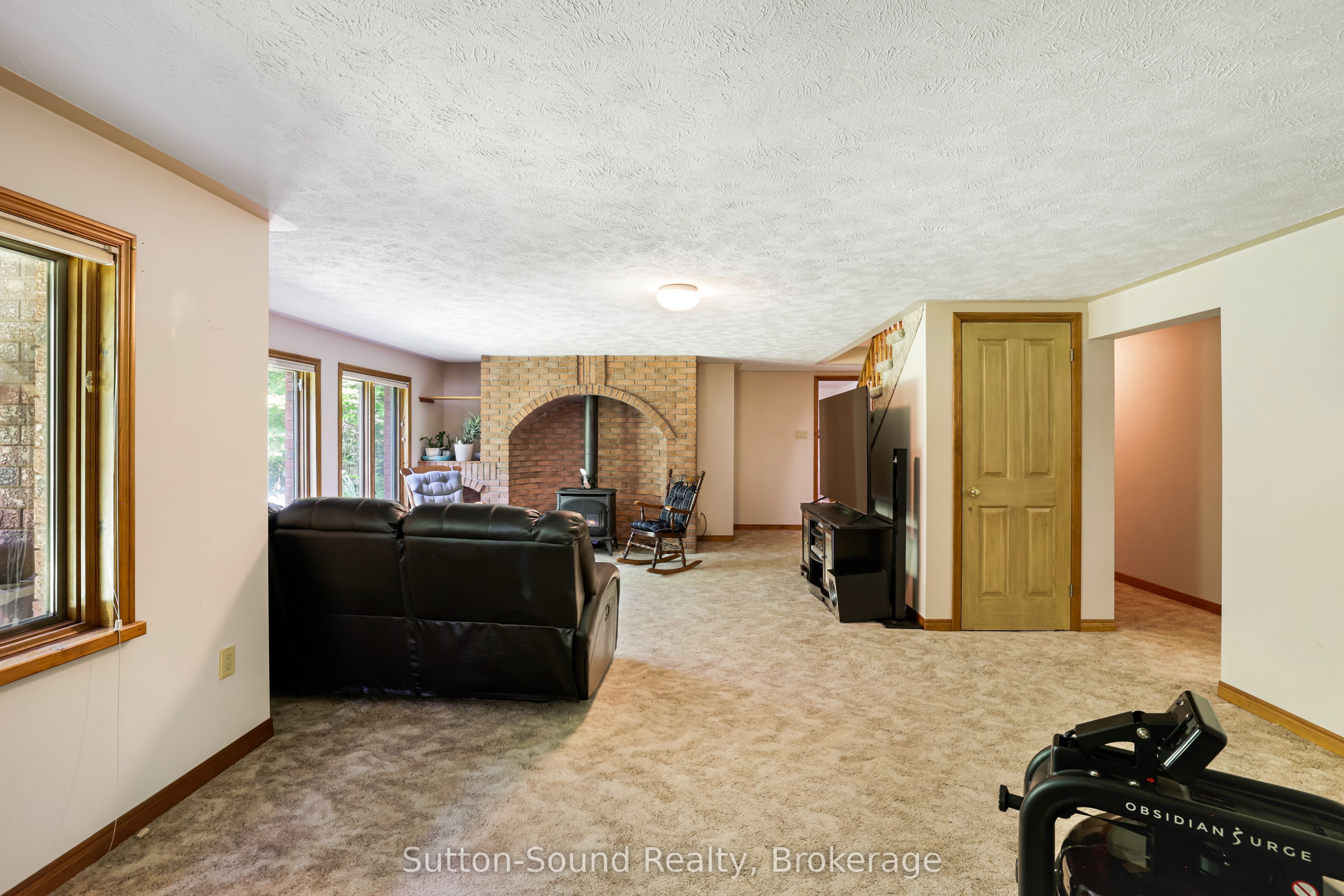 42 Carson Lake Crescent Property Photo 24
