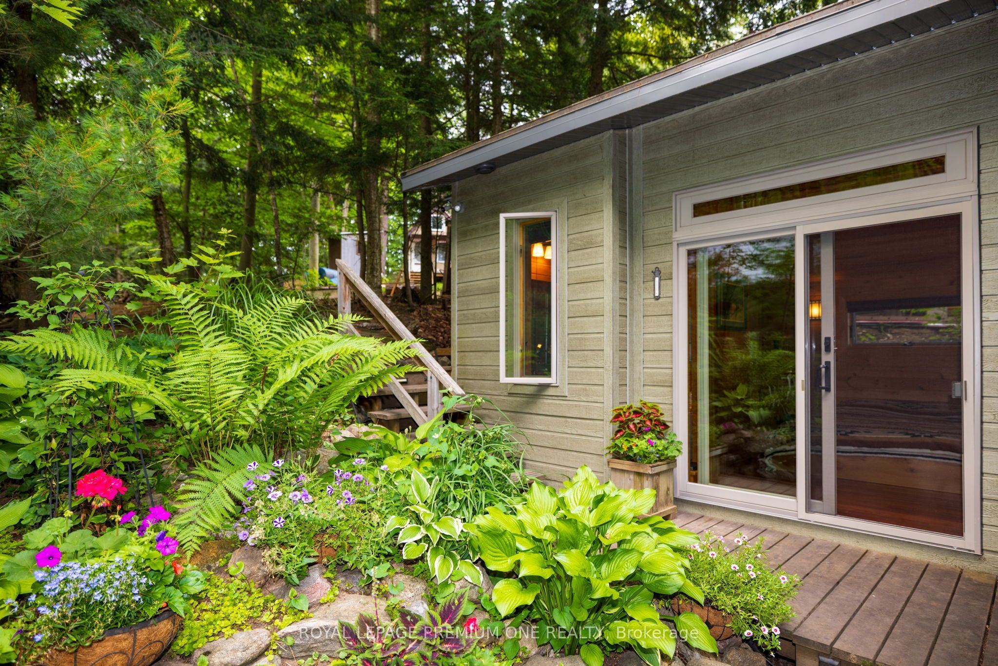 219 Crane Lake Water Property Photo 13