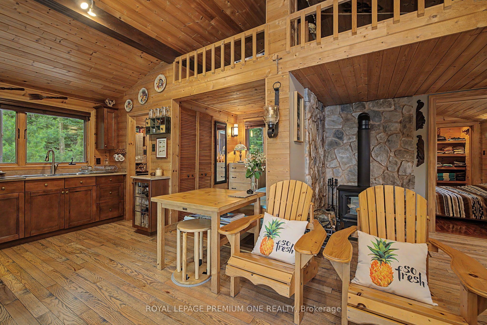 219 Crane Lake Water Property Photo 15