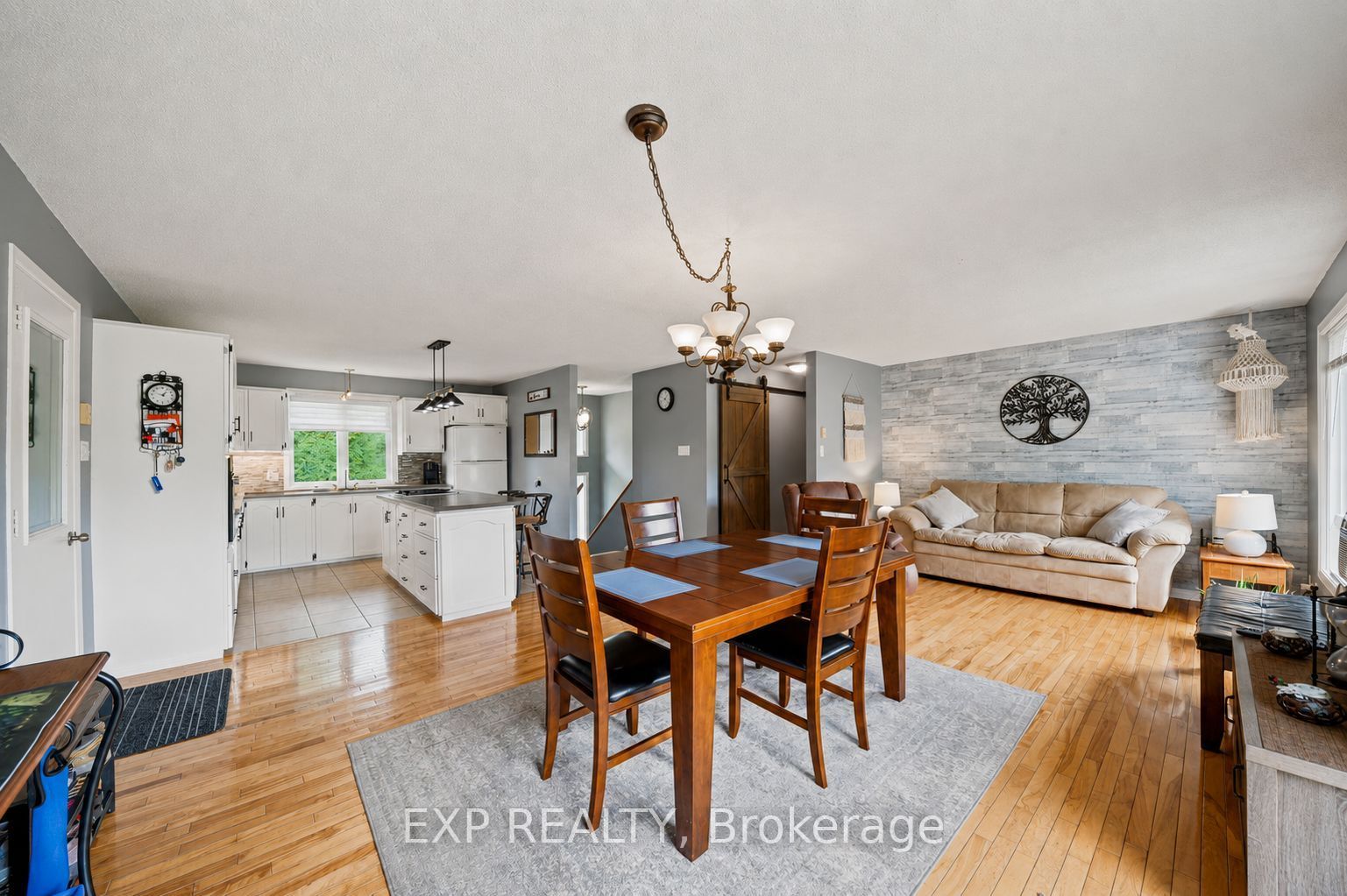 1445 Du Lac Road Property Photo 8