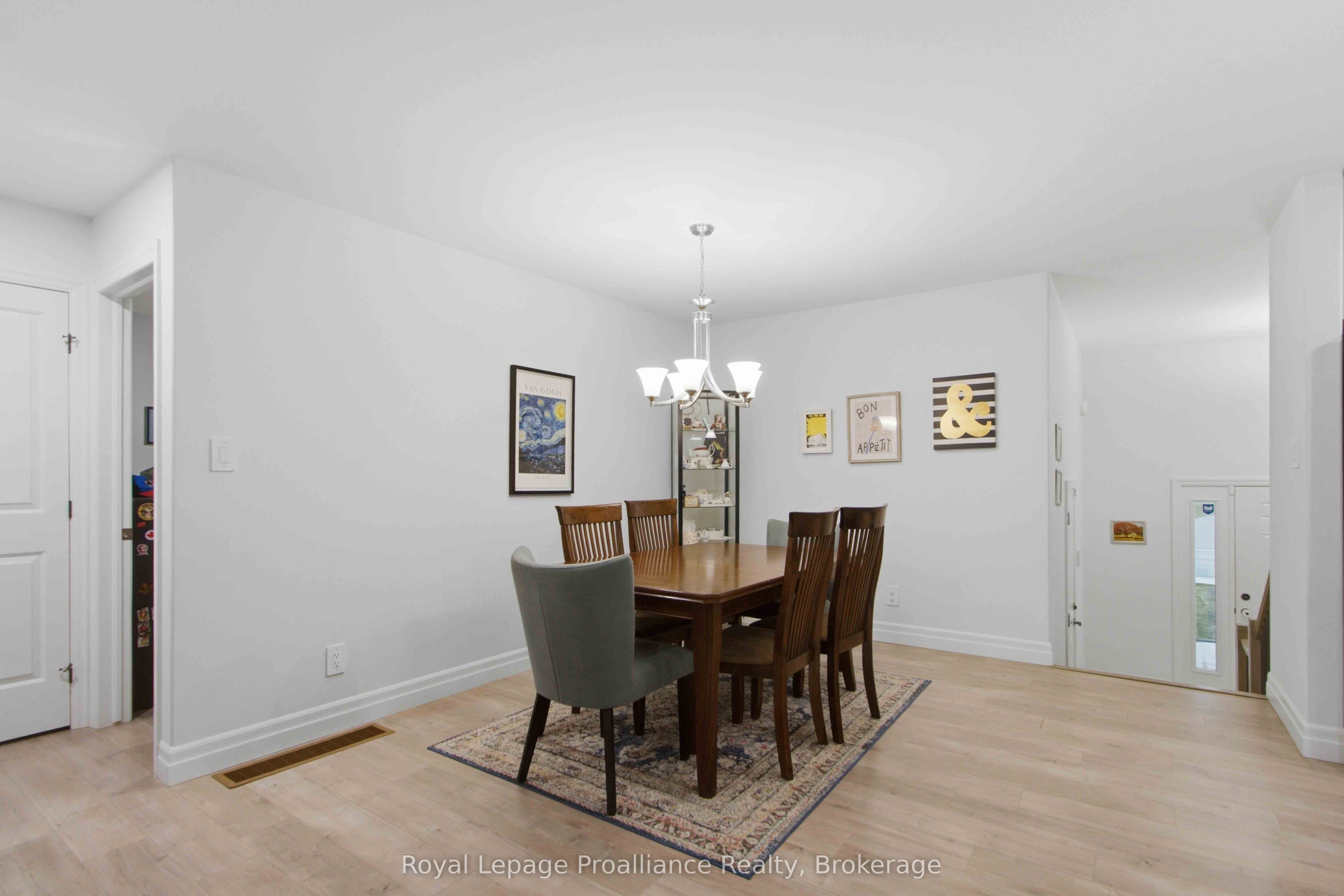 21 Cedar Park Crescent Property Photo 14