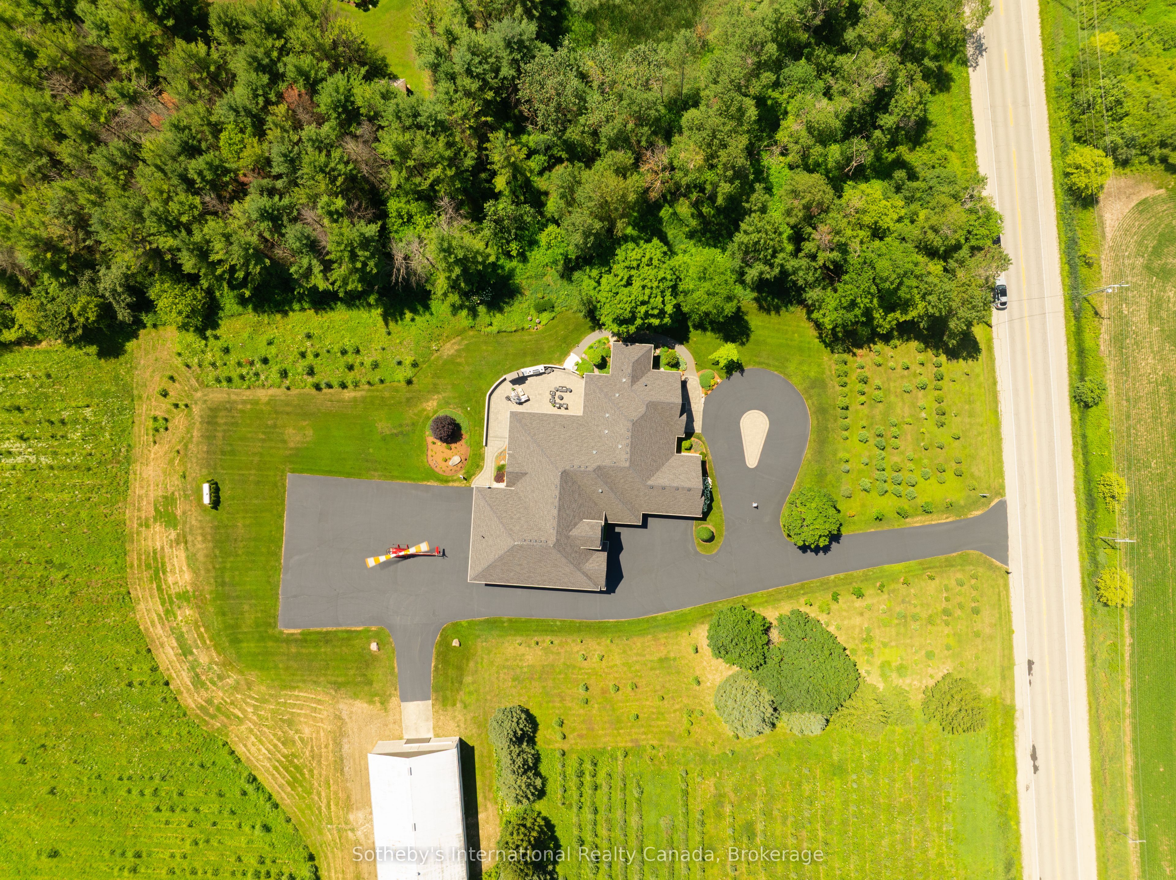 1621 Moser Young Road Property Photo 7