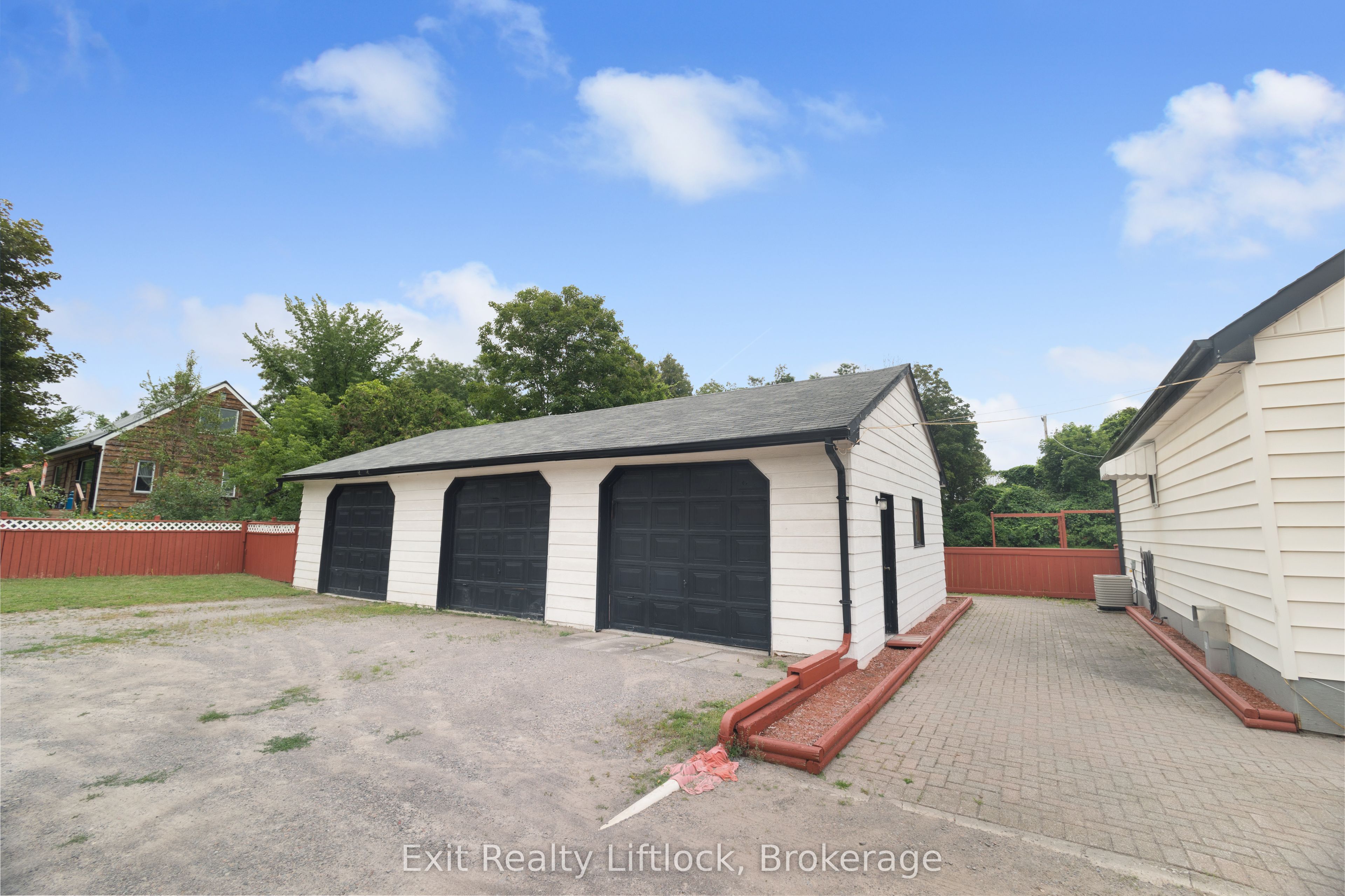 2 Edgewood Avenue Property Photo 4