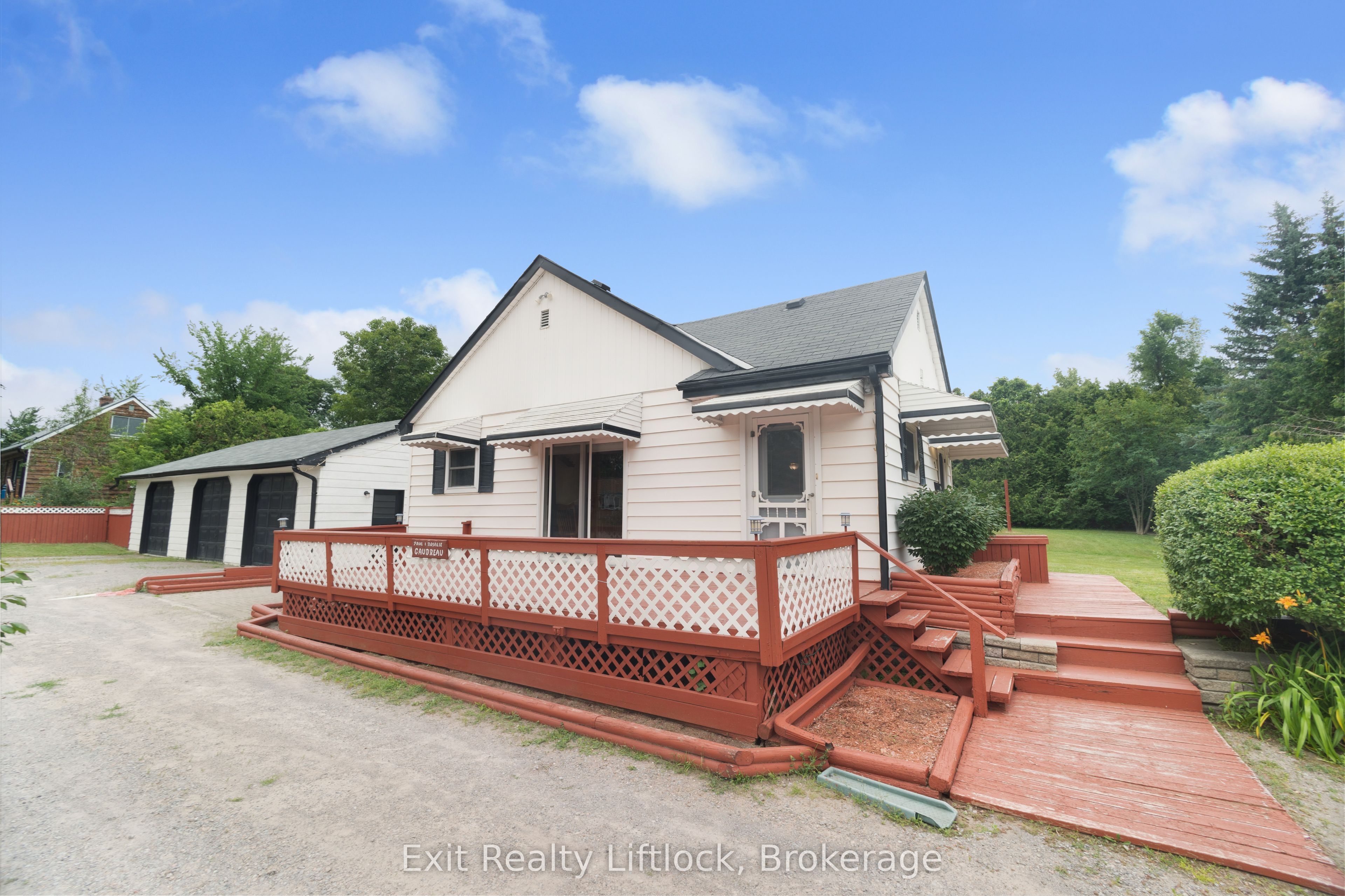 2 Edgewood Avenue Property Photo 5