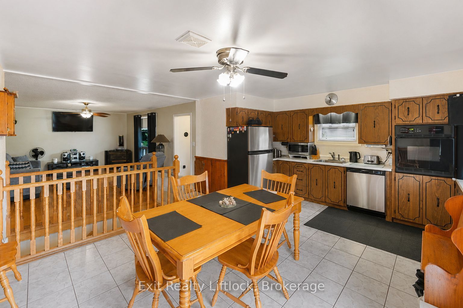 2 Edgewood Avenue Property Photo 7