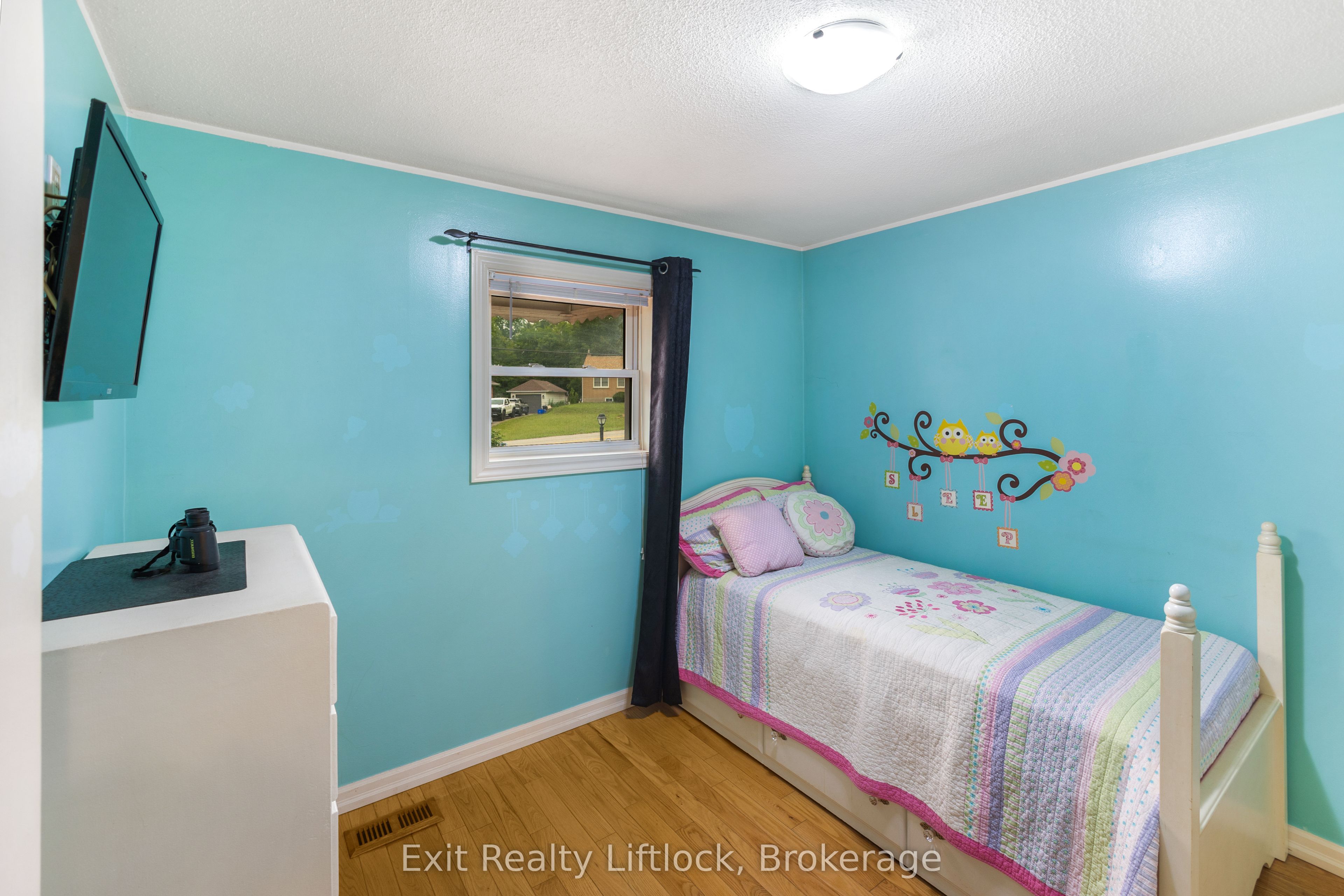 2 Edgewood Avenue Property Photo 14