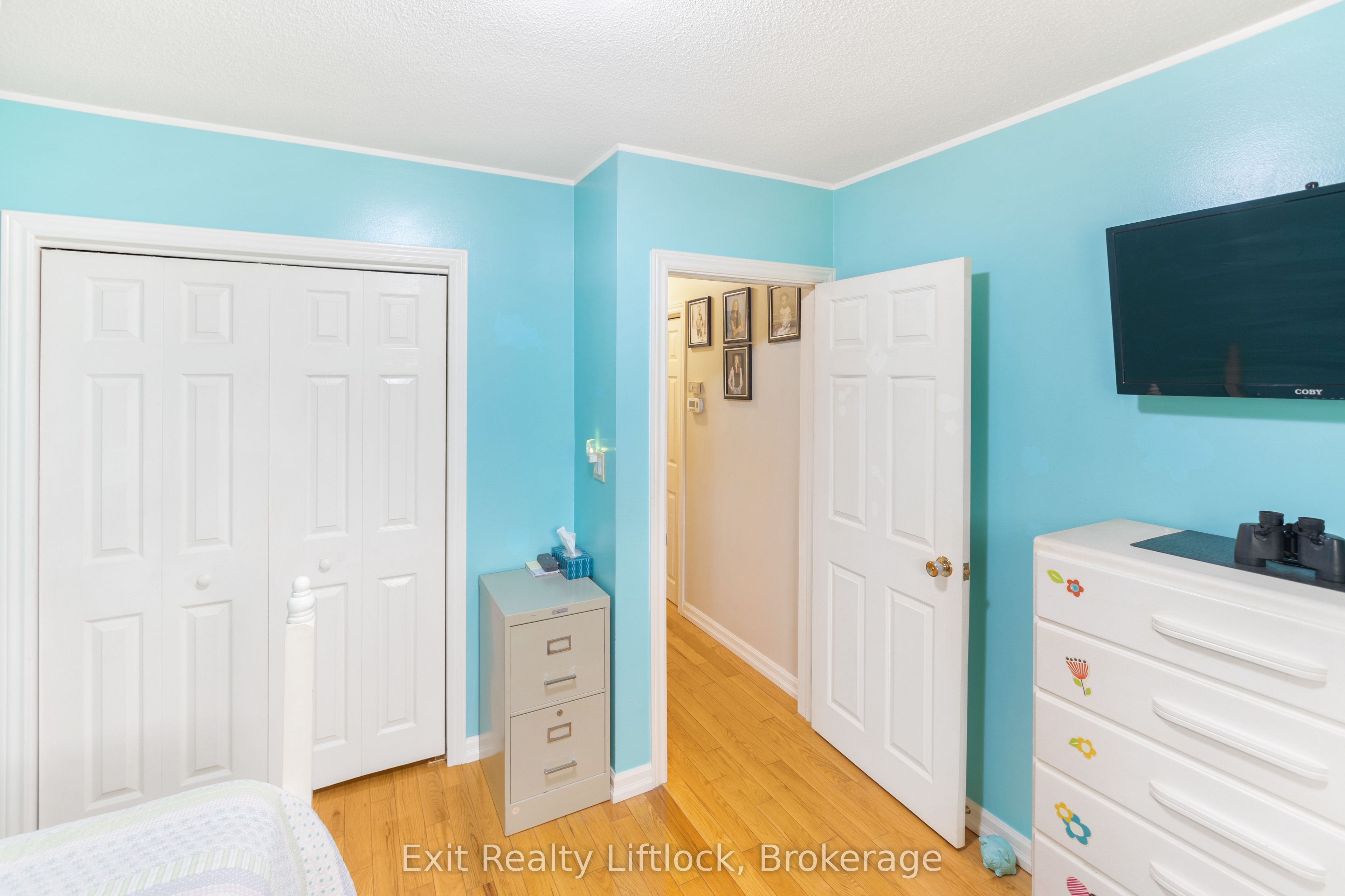 2 Edgewood Avenue Property Photo 15