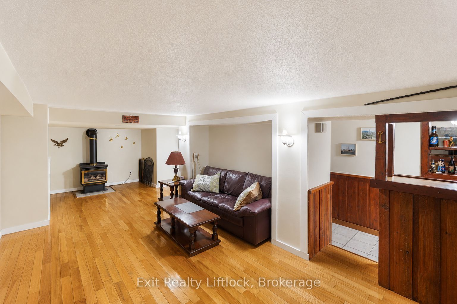 2 Edgewood Avenue Property Photo 19
