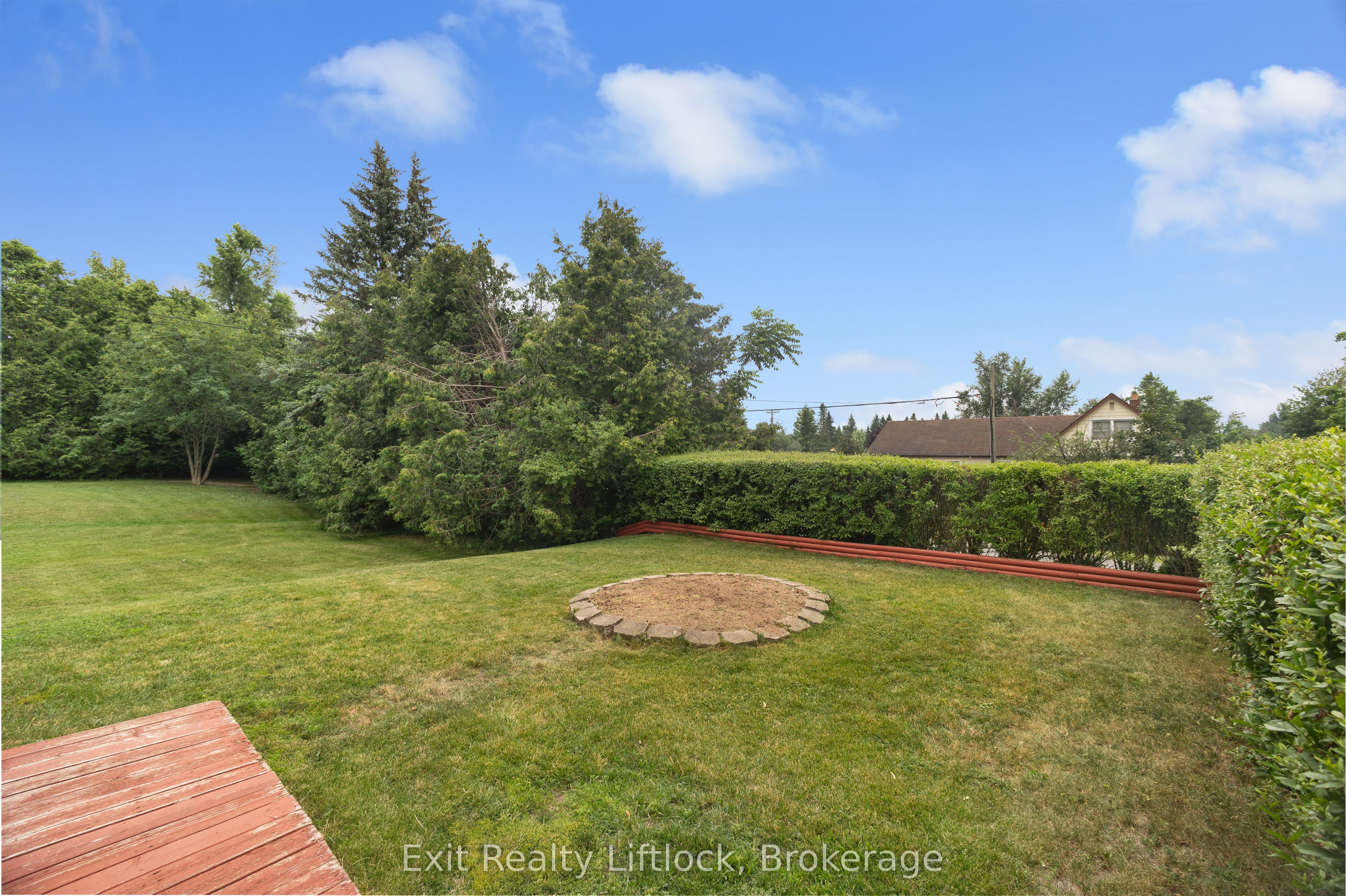 2 Edgewood Avenue Property Photo 27