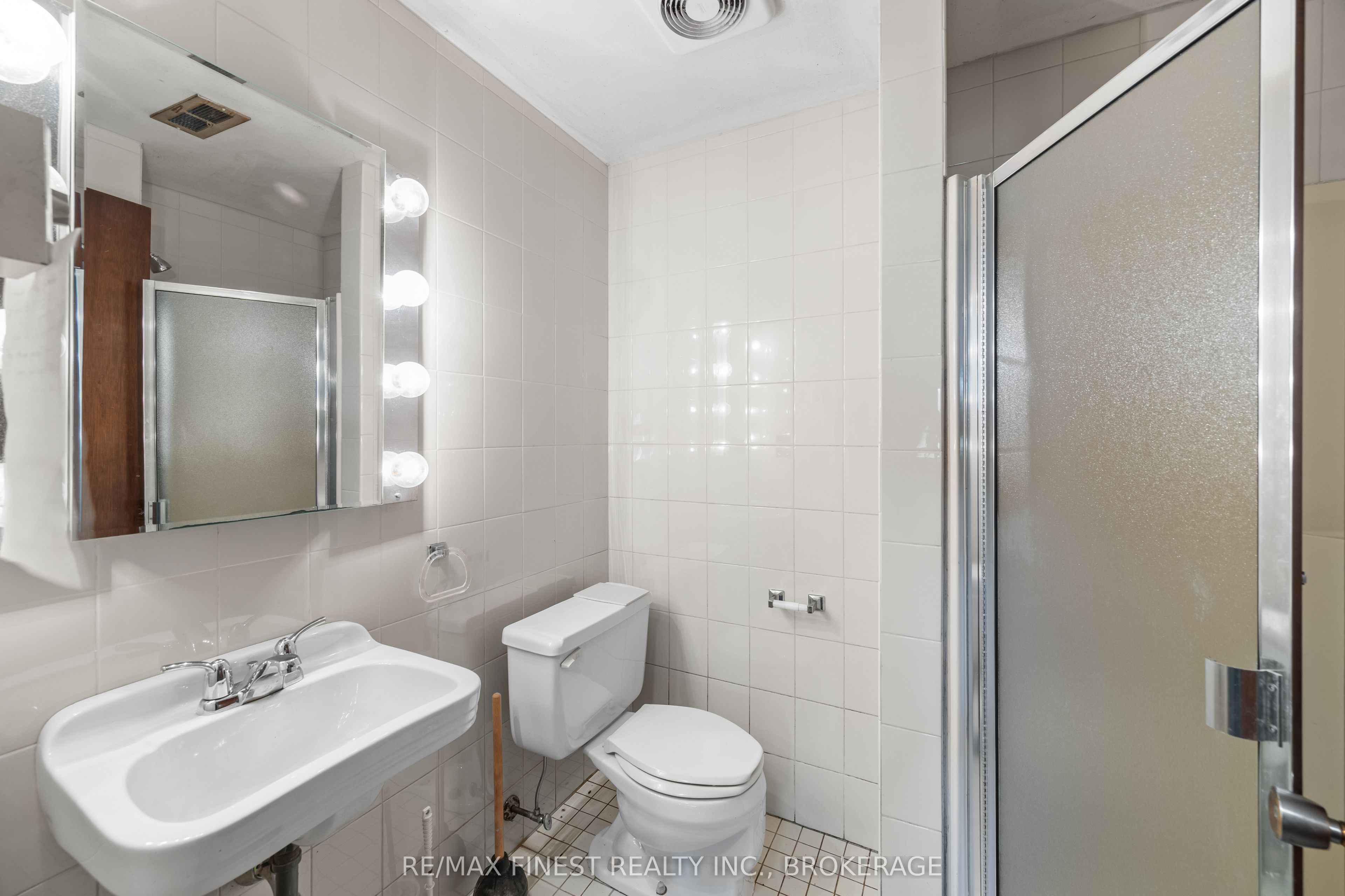 396 Highway 96 Property Photo 32