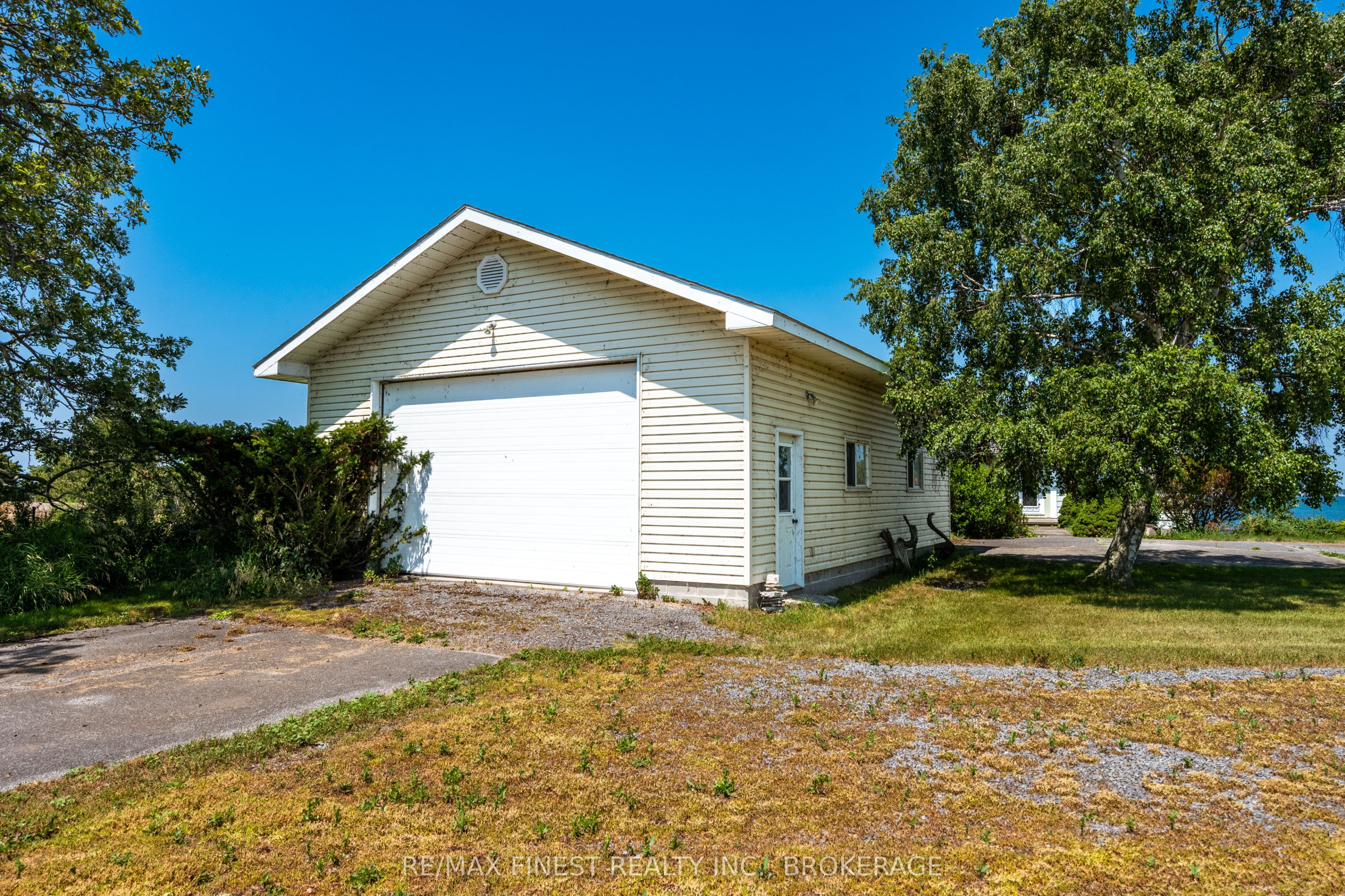 396 Highway 96 Property Photo 44