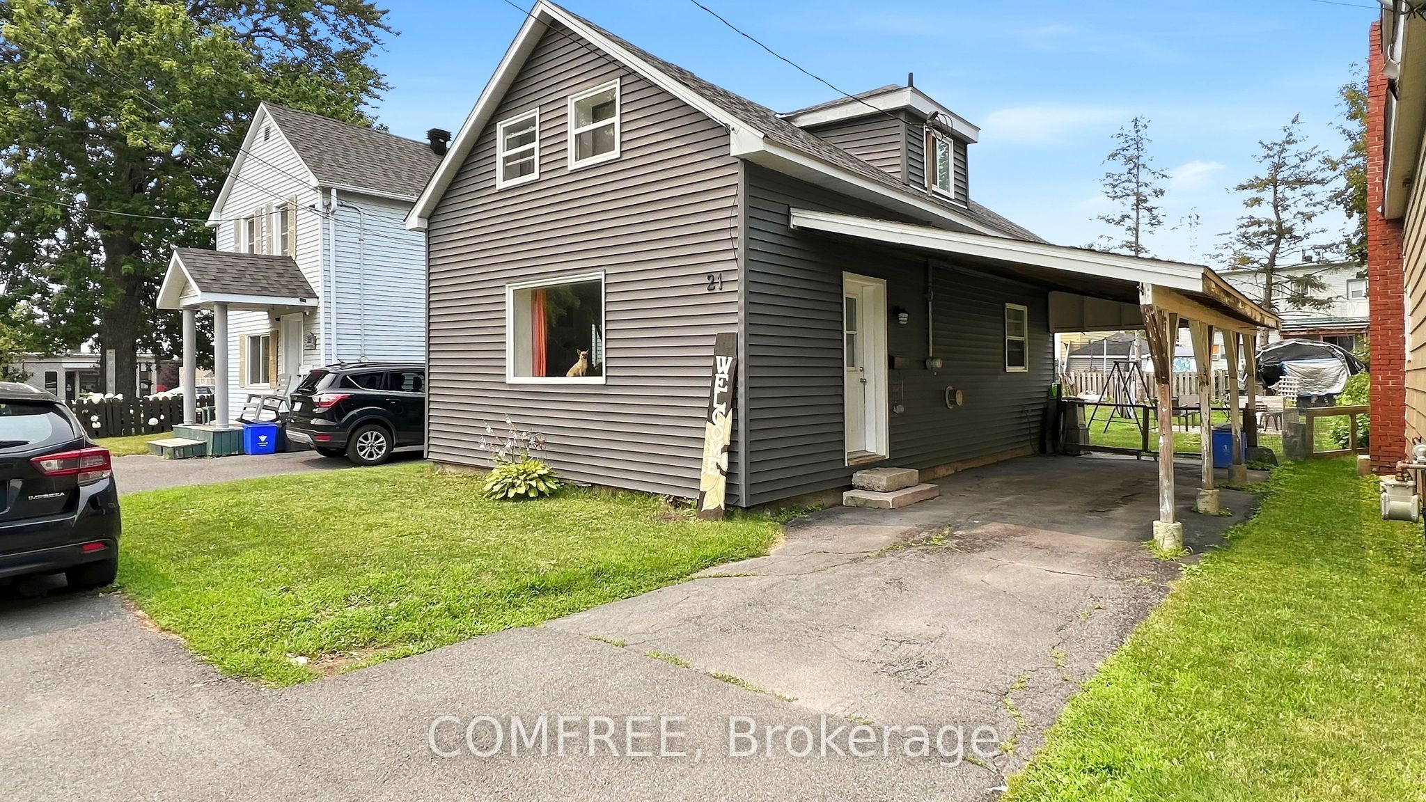 21 Monroe Avenue Property Photo 1