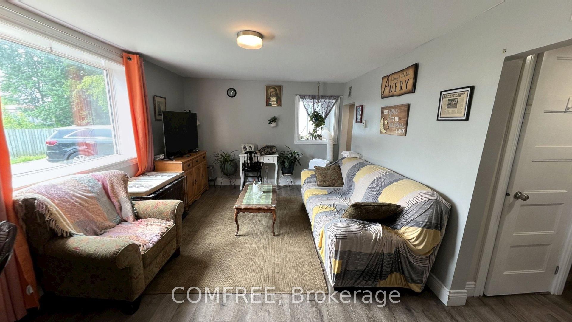 21 Monroe Avenue Property Photo 2
