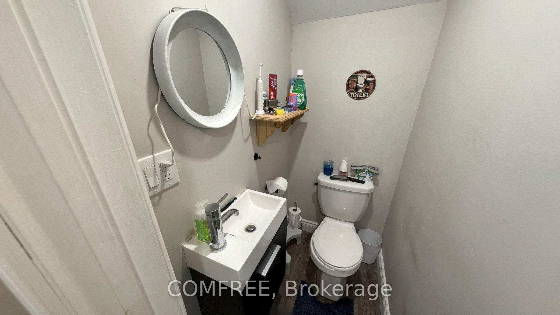 21 Monroe Avenue Property Photo 8