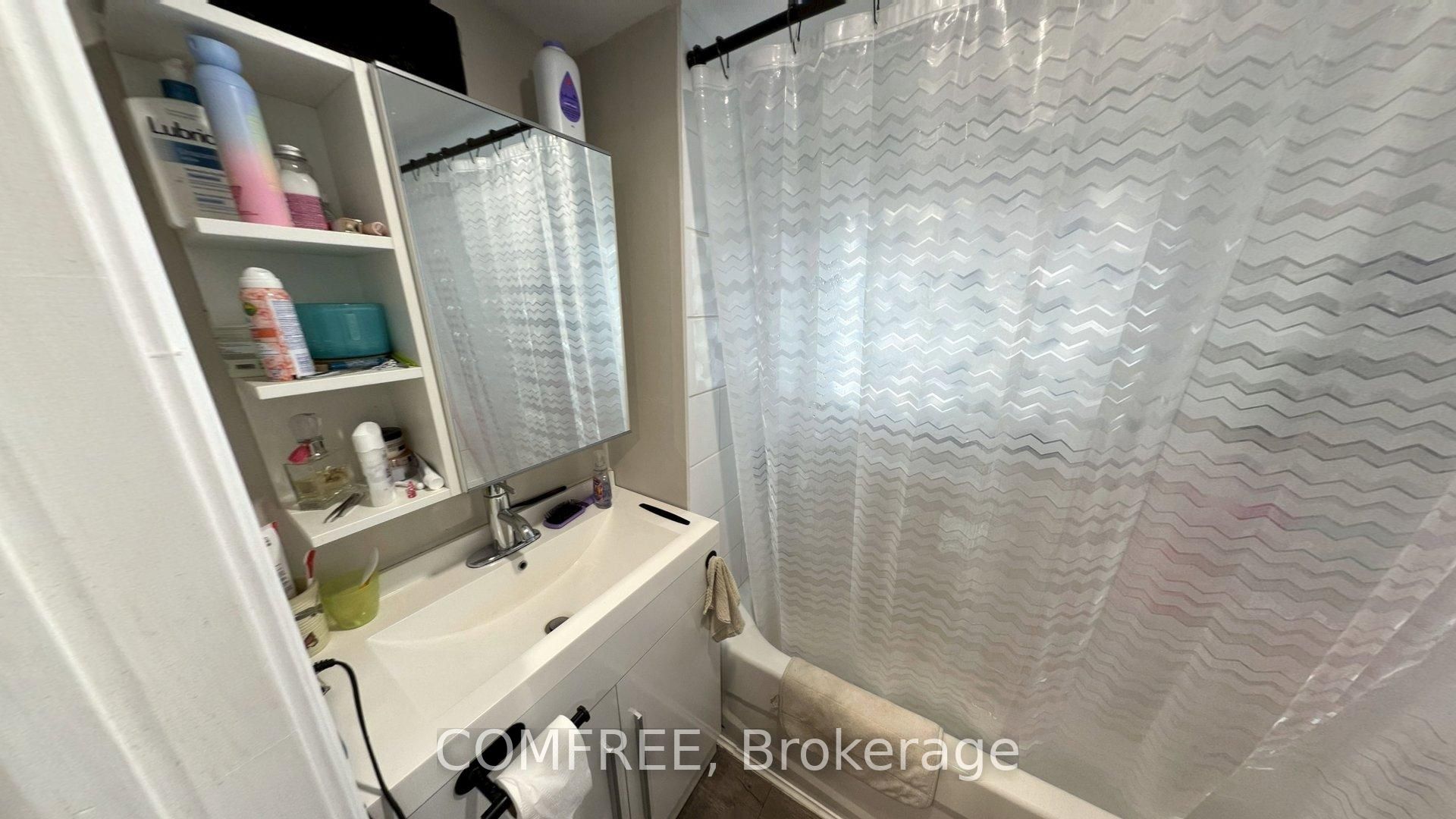21 Monroe Avenue Property Photo 10